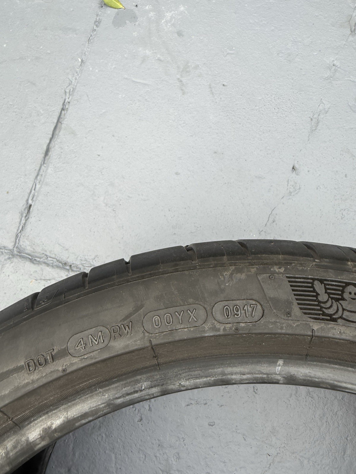 1 Michelin Pilot Sport 4s 295 30 ZR19 NO REPAIRS or DAMAGE (70% tread left)