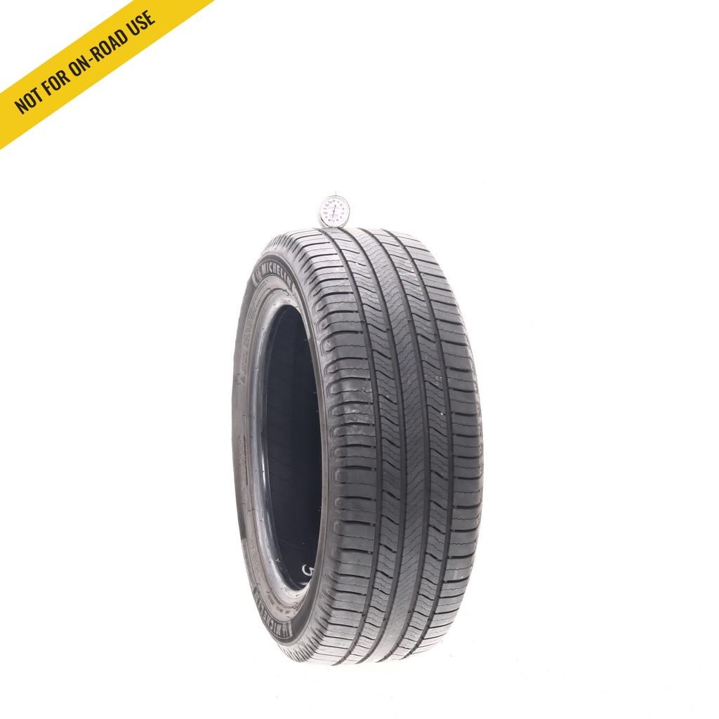 Set of (4) Used 215/55R17 Michelin Defender 2 94H – 7.5/32