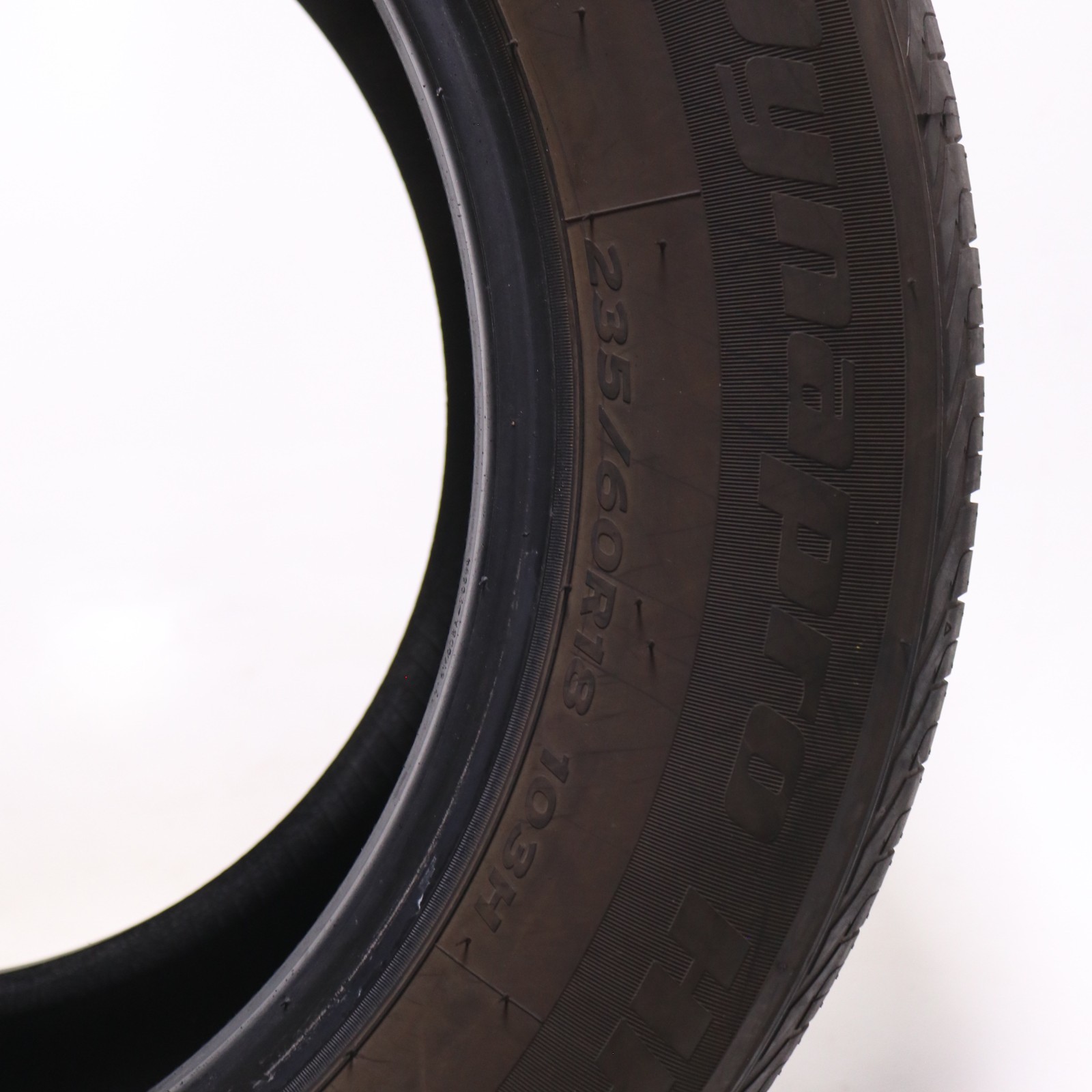 Set of 2 Used 235/60R18 Hankook Dynapro HP2 – 103H – 6.5-7/32