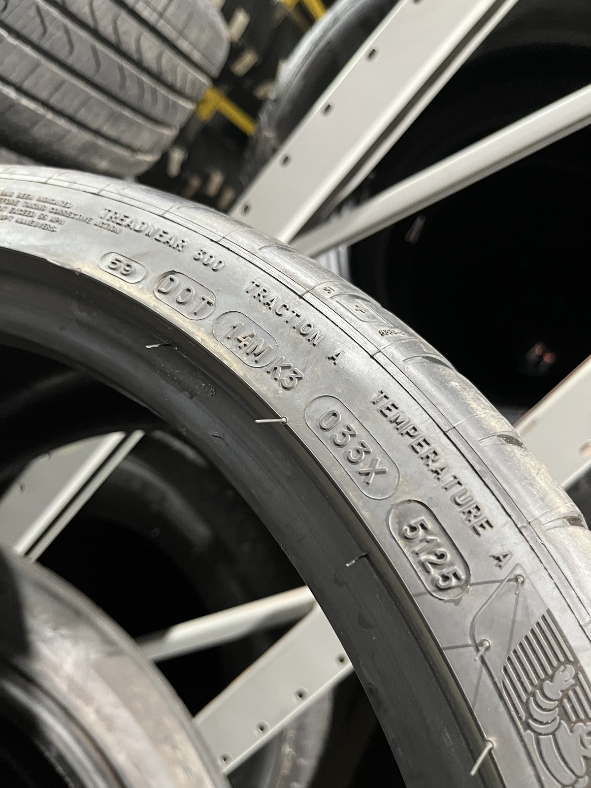 1 Tire Michelin Pilot Sport 4 S ZP TPC 245/35ZR19 93Y DOT.5125 8.5/32