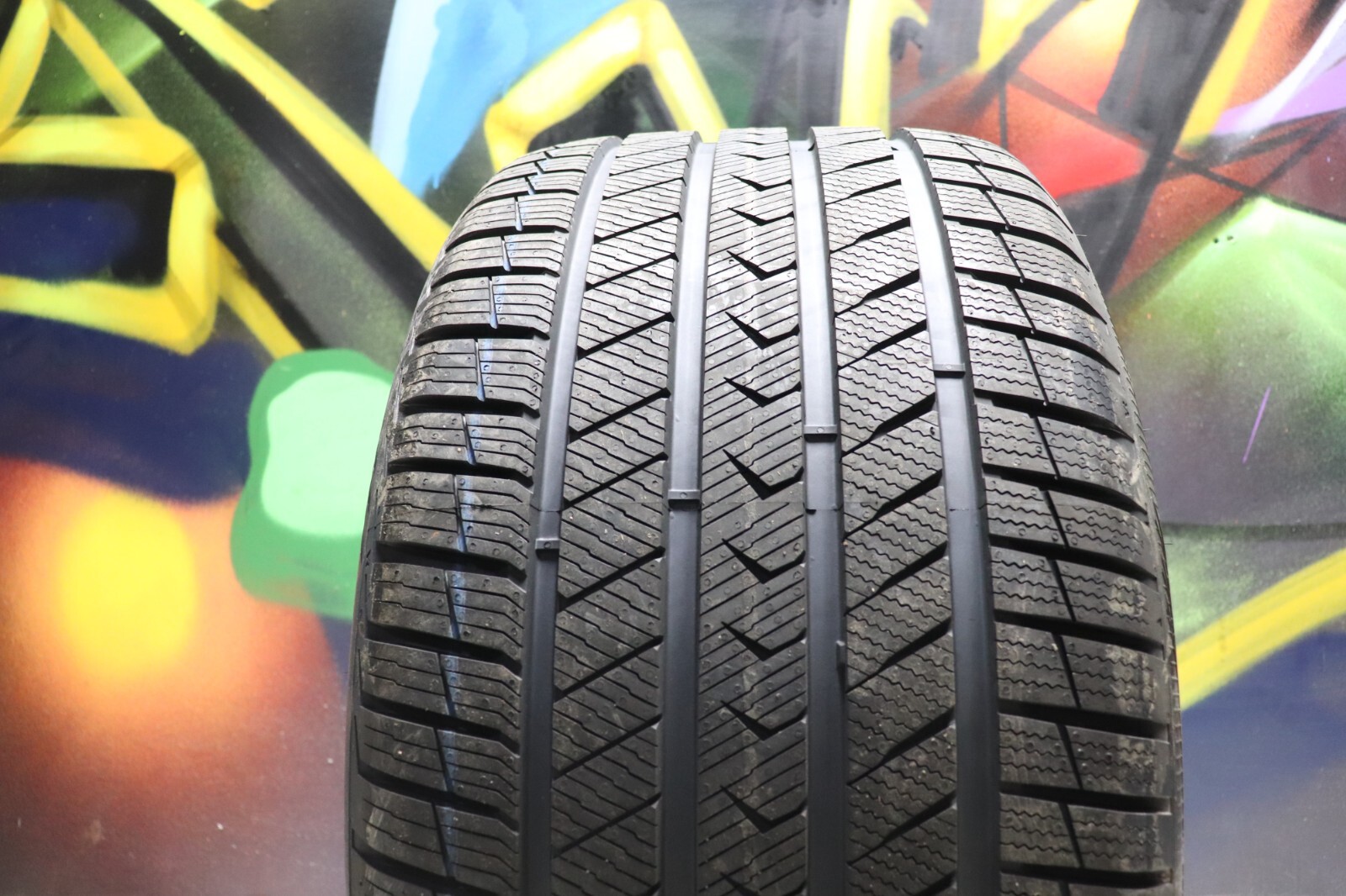 Set of 2 New 315/35R20 Vredestein Quatrac Pro – 110Y – 11/32
