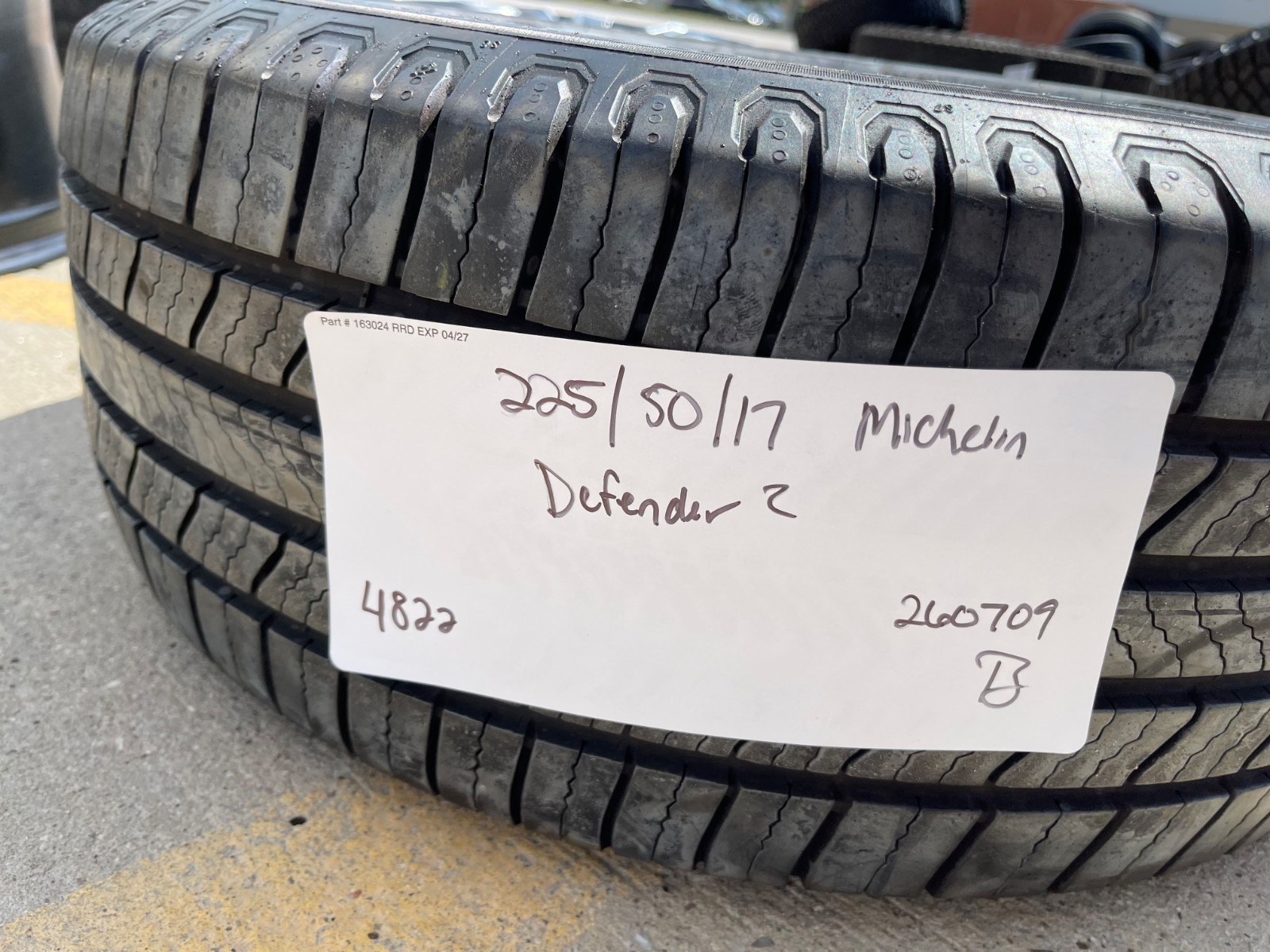 (1) 225/50/17 Michelin Defender 2 tire 225/50R17 98H XL M+S