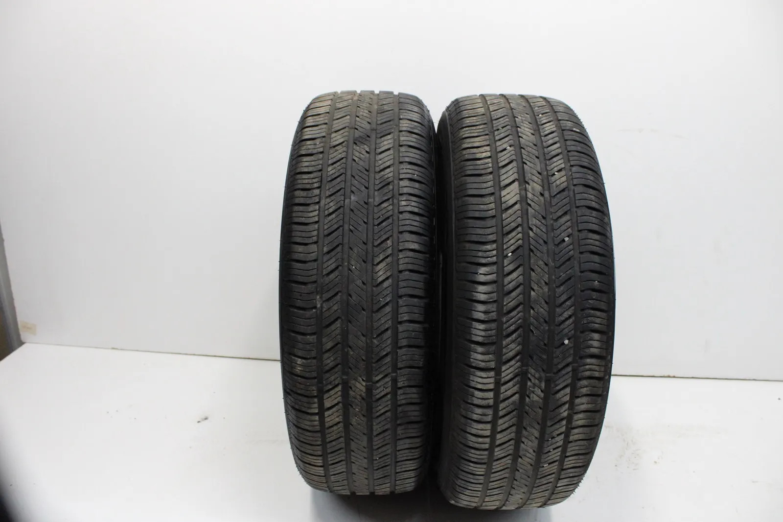2018-2025 CHEVROLET EQUINOX WHEEL RIM TIRE 225/65R17 102T HANKOOK SET OF 2 OEM