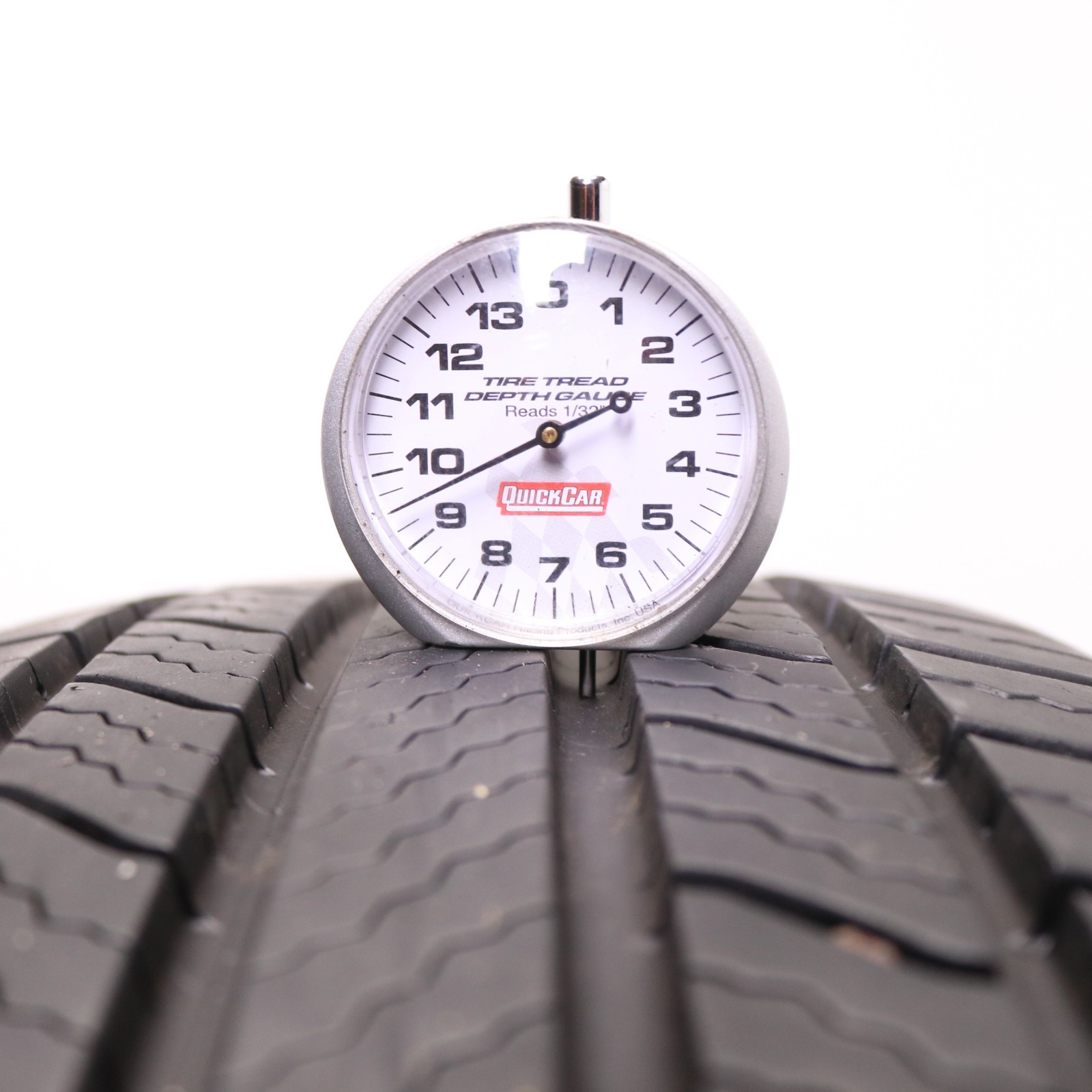 Set of 2 Used 225/65R17 Michelin Defender 2 – 102H – 8.5-9.5/32 No Repairs