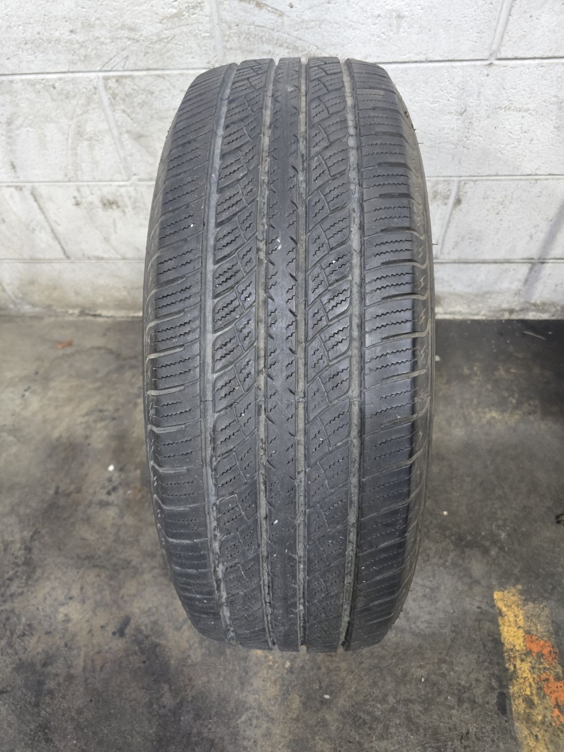 1x P265/70R16 West Lake SU 318 H/T 9/32 112 T Used Tire 2657016