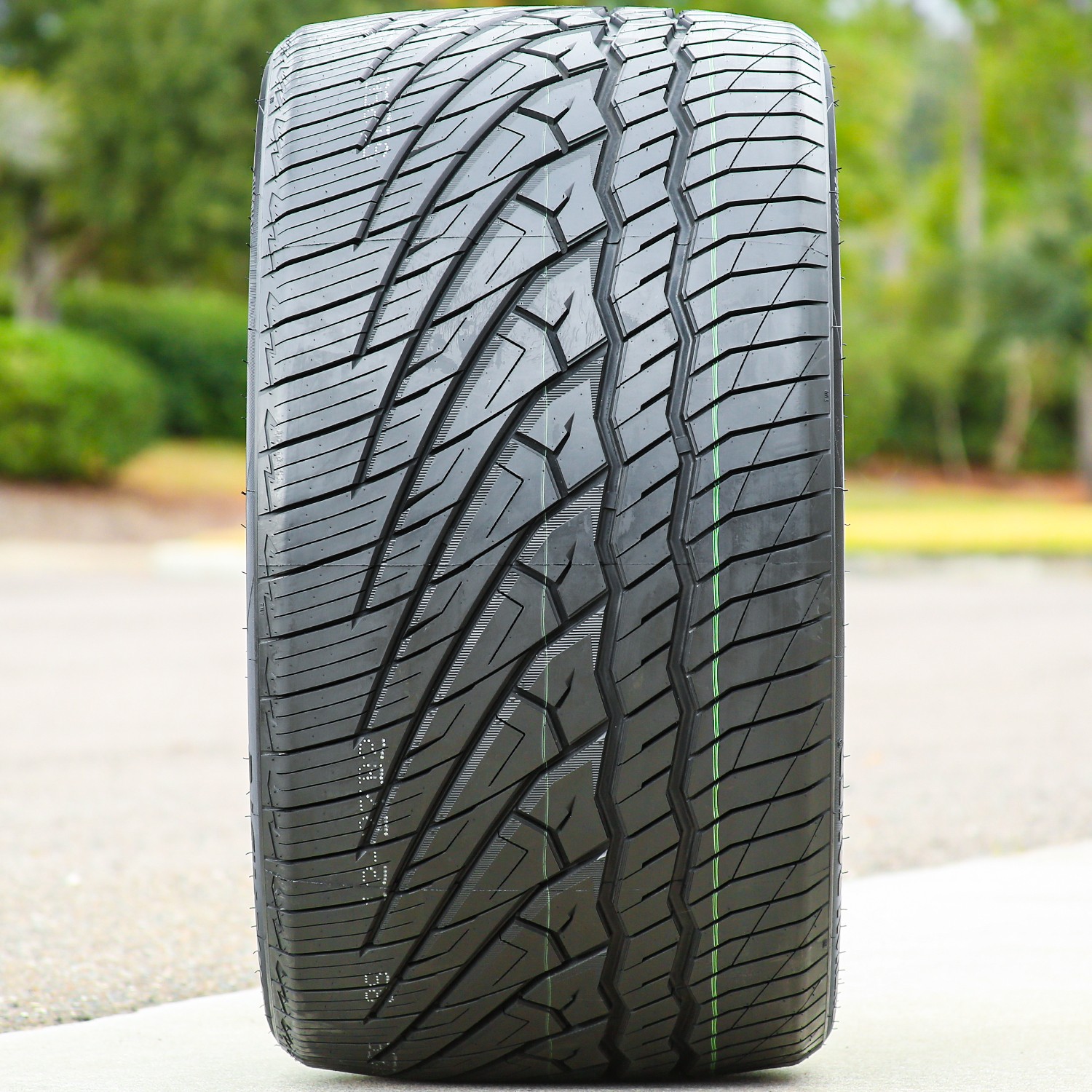 4 Tires Venom Power Ragnarok GTS 285/25ZR20 285/25R20 93W XL AS High Performance