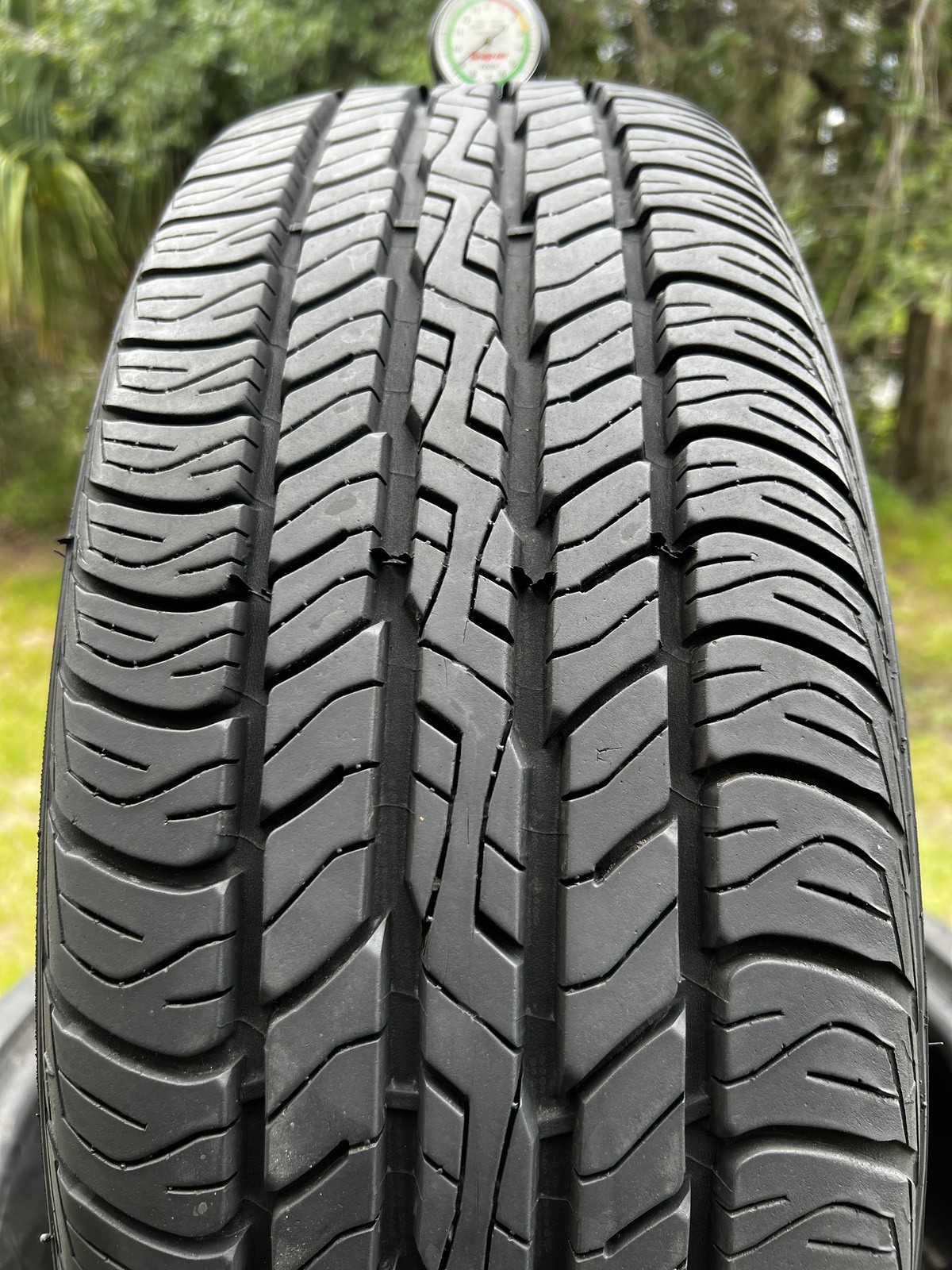 1 Tire Dunlop Signature II 215/60R17 96T DOT.0423 9/32