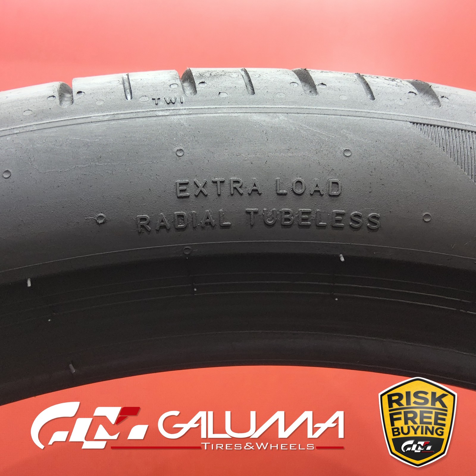 Set of 2 Tires Pirelli P-Zero (PZ4) ★ XL 285/35R21 285/35/21 2853521 105Y #96026