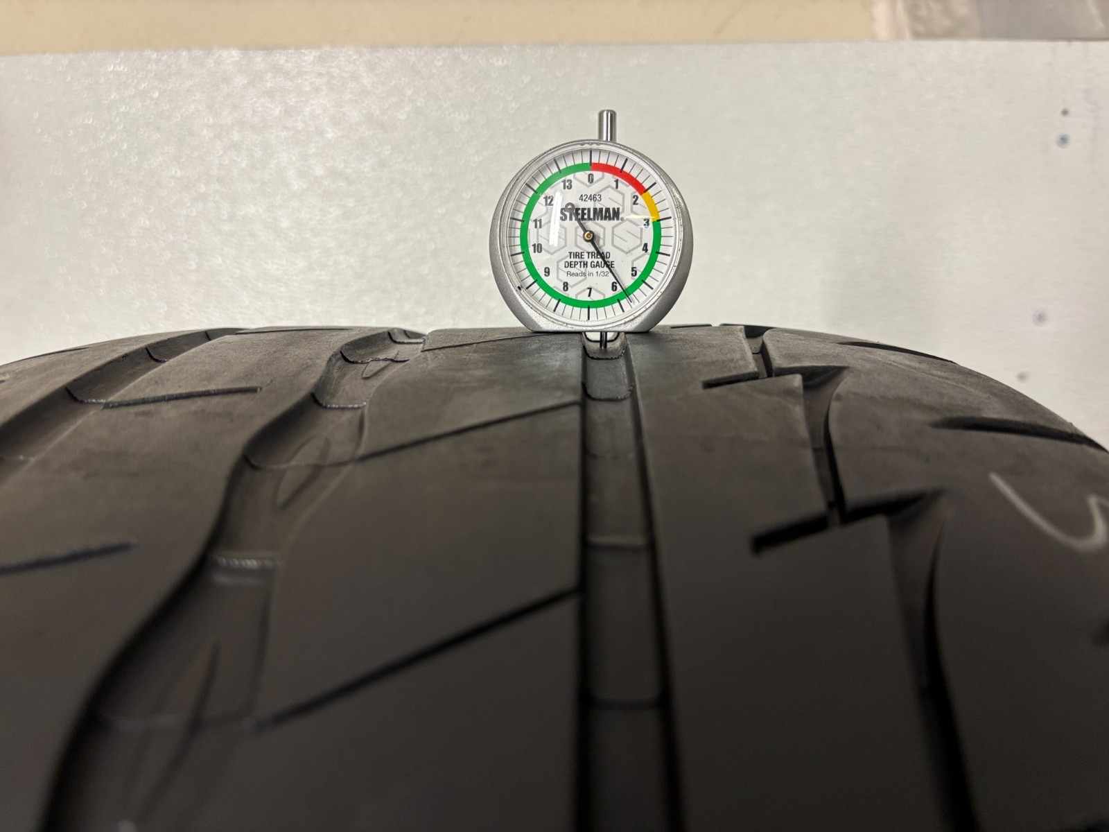 1 Tire 305 35 20 Firestone Firehawk Indy 500 (5.00-5.80/32=62-72% Tread Left)