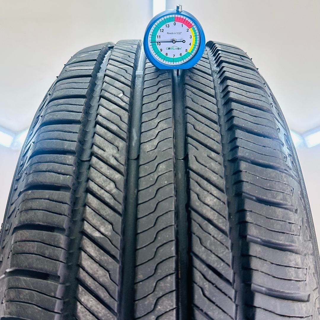 235/60R18 Used Tire Yokohama Geolander 10/32 107v DOT 1625