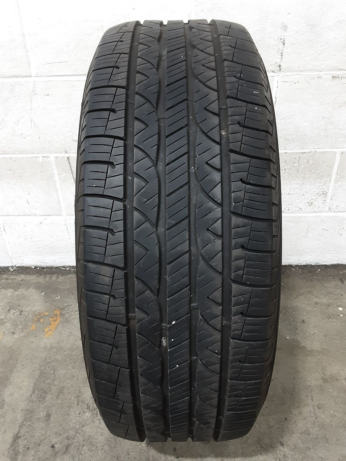 1x P245/60R18 Kelly Edge Touring A/S 8/32 105 V Used Tire 2456018