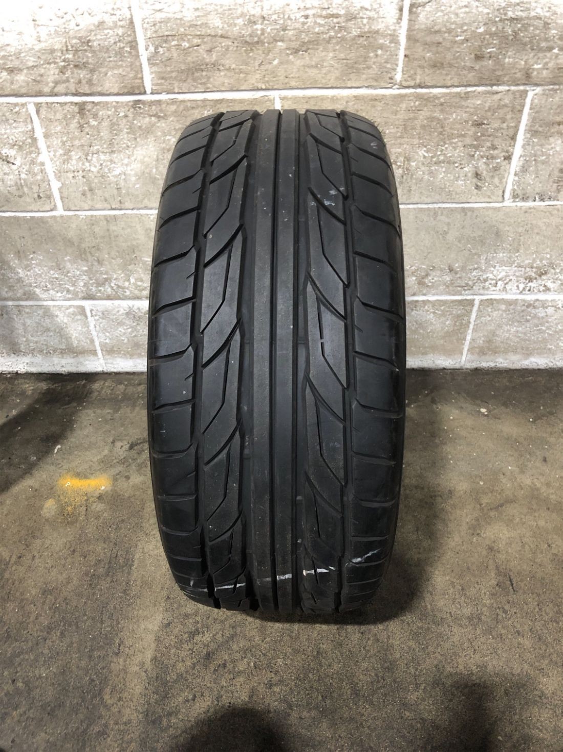 1x P255/50R17 Nitto NT555 G2 9/32 101 W Used Tire 2555017