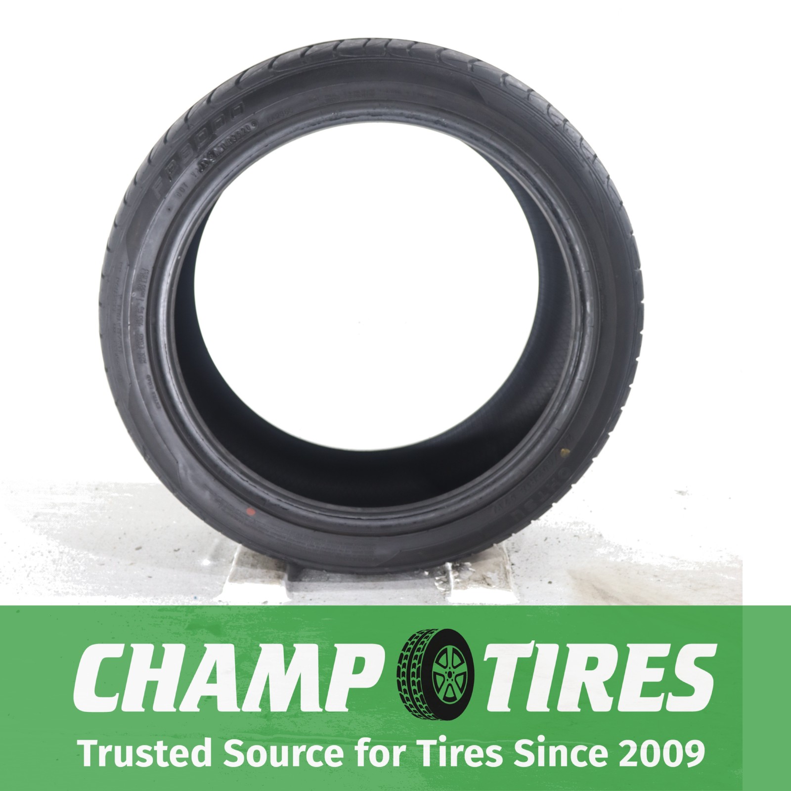P245/40R18 OHTSU FP8000 97 W Used 9/32nds