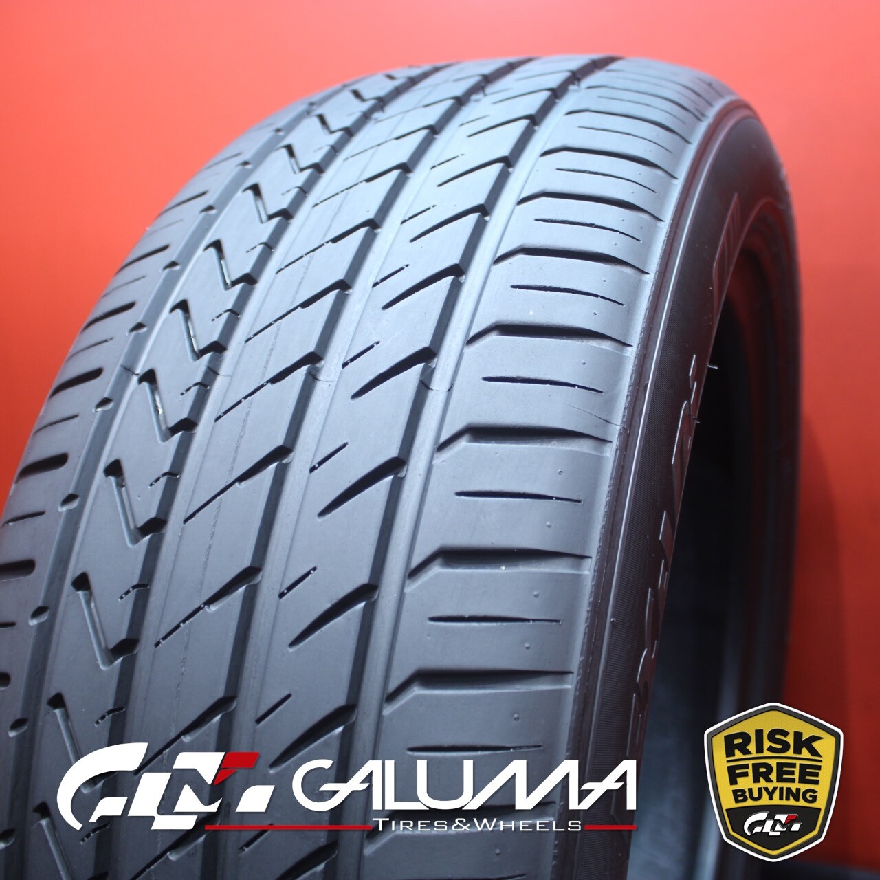 1 (One) Tire LikeNEW Lexani LX Twenty 235/55R19 235/55/19 ZR19 No Patch #81957
