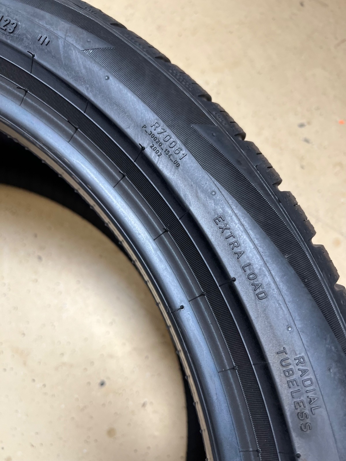1 – NEW 255/40R20 XL (101H) M+S Pirelli Scorpion Zero All Season – 7137
