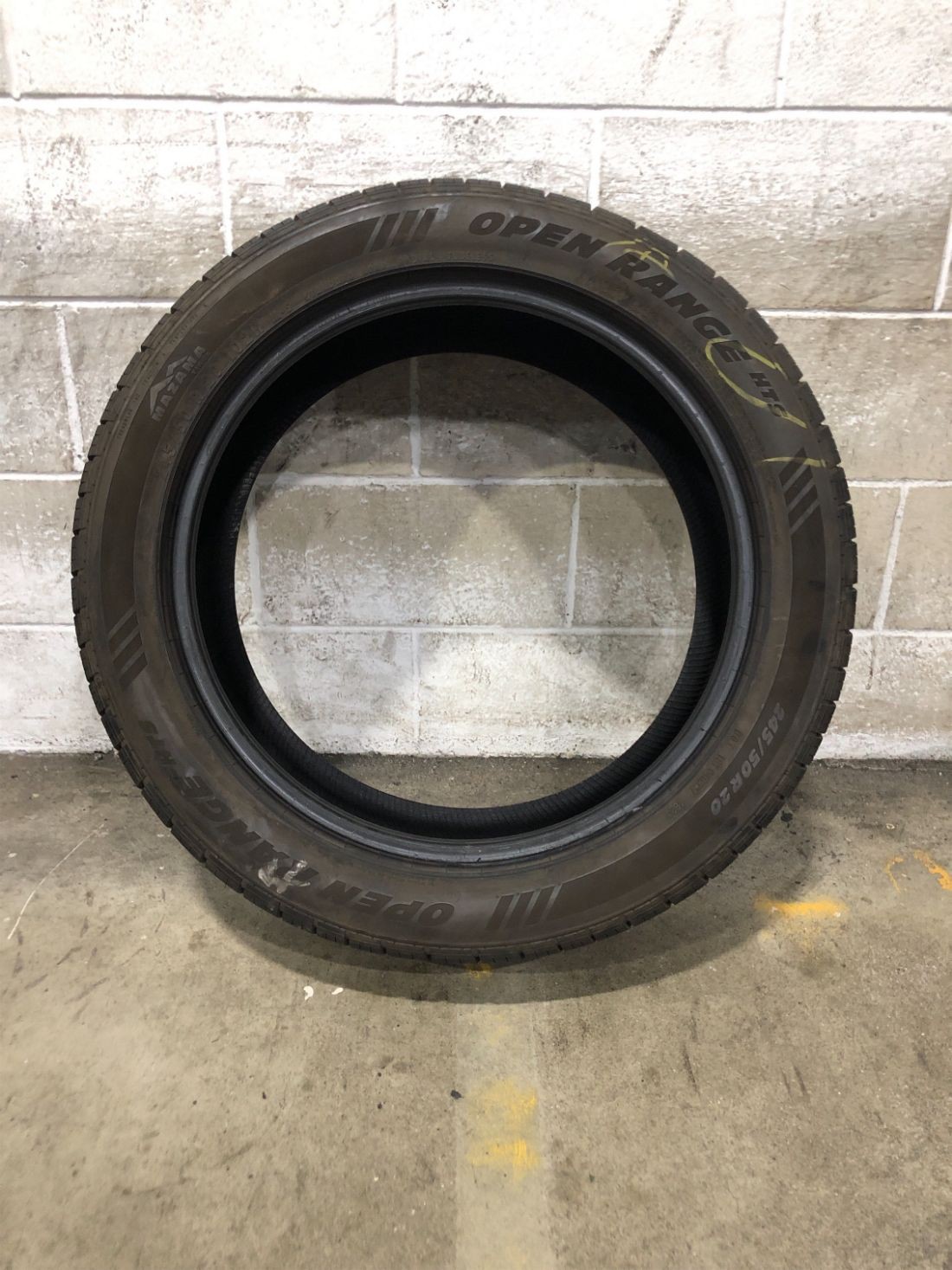 1x P245/50R20 Mazama Open Range HTS 12/32 102 H Used Tire 2455020
