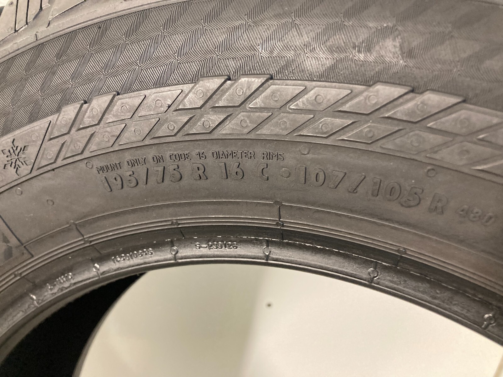 NO SHIPPING ONLY LOCAL PICK UP 2 Tires 195 75 16 Continental VanContact A/S