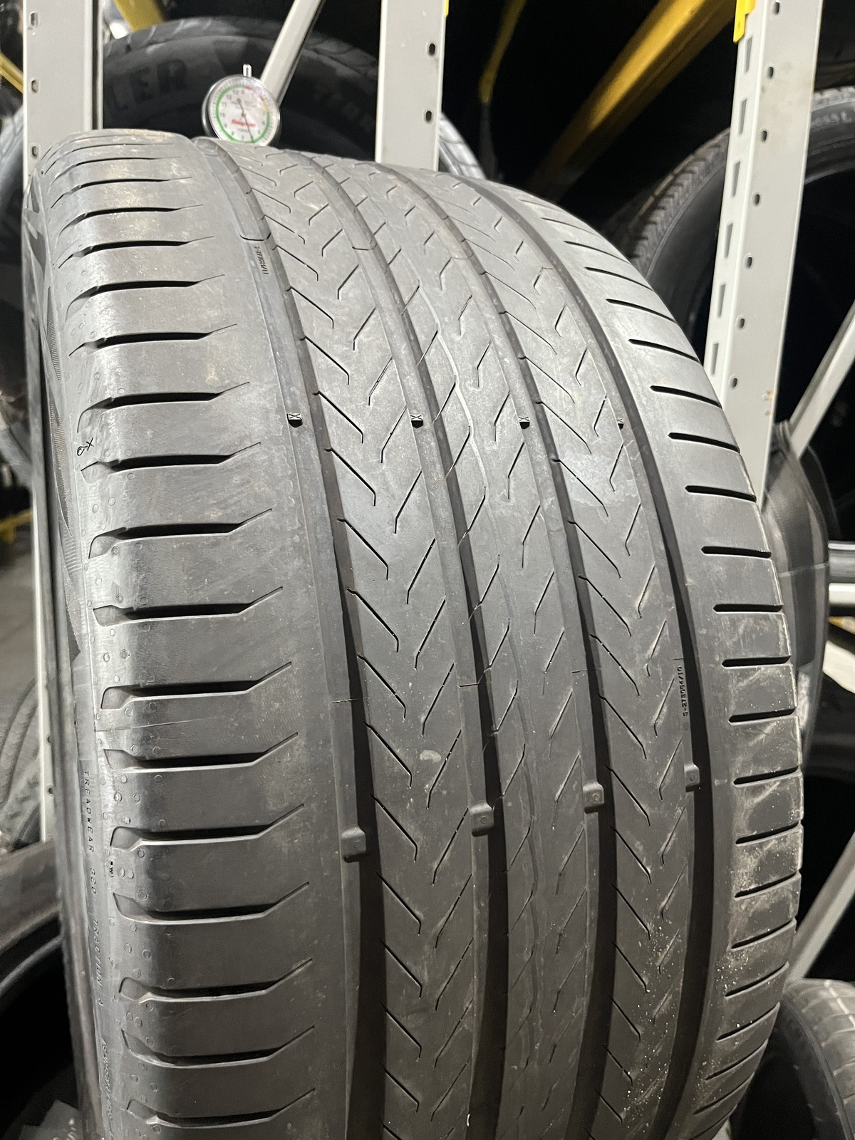 1 Continental EcoContact 6Q MO ContiSilent 325/40R22 114Y DOT.1625 6/32 NO Patch