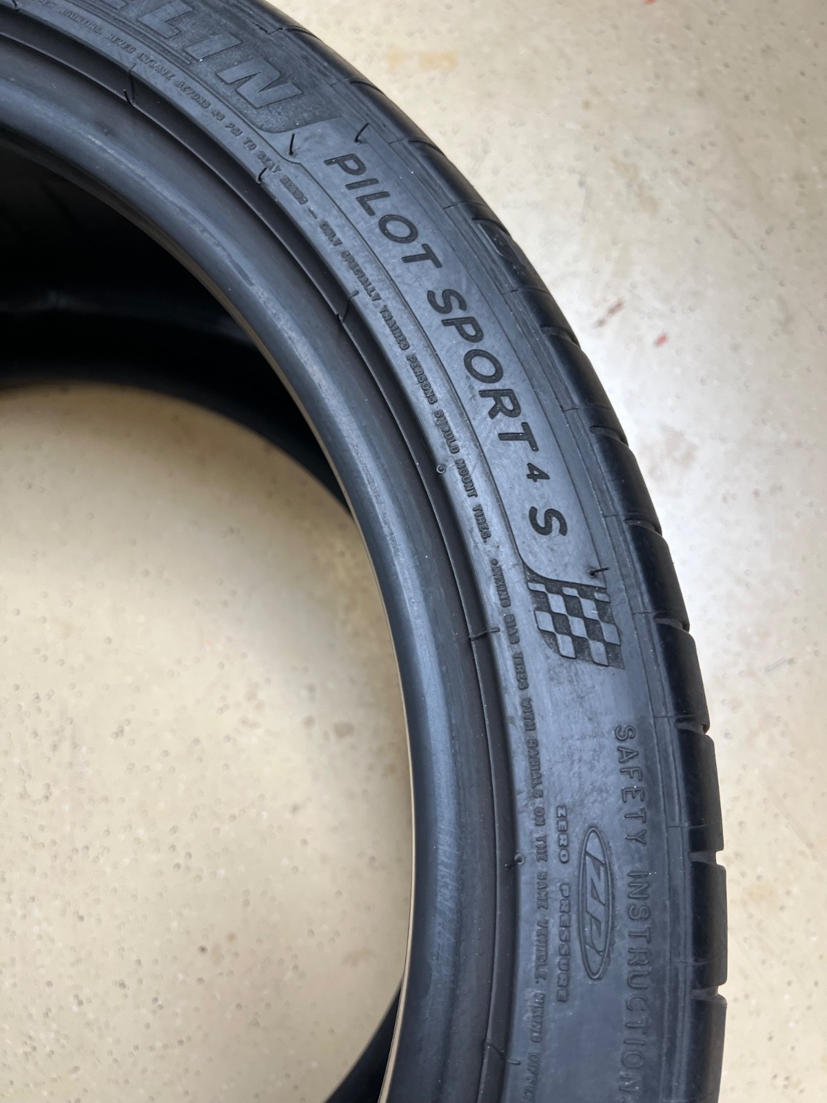 1 – NICE 305/30ZR20 (99Y) Michelin Pilot Sport 4 S ZP (TPC Spec) – 7072