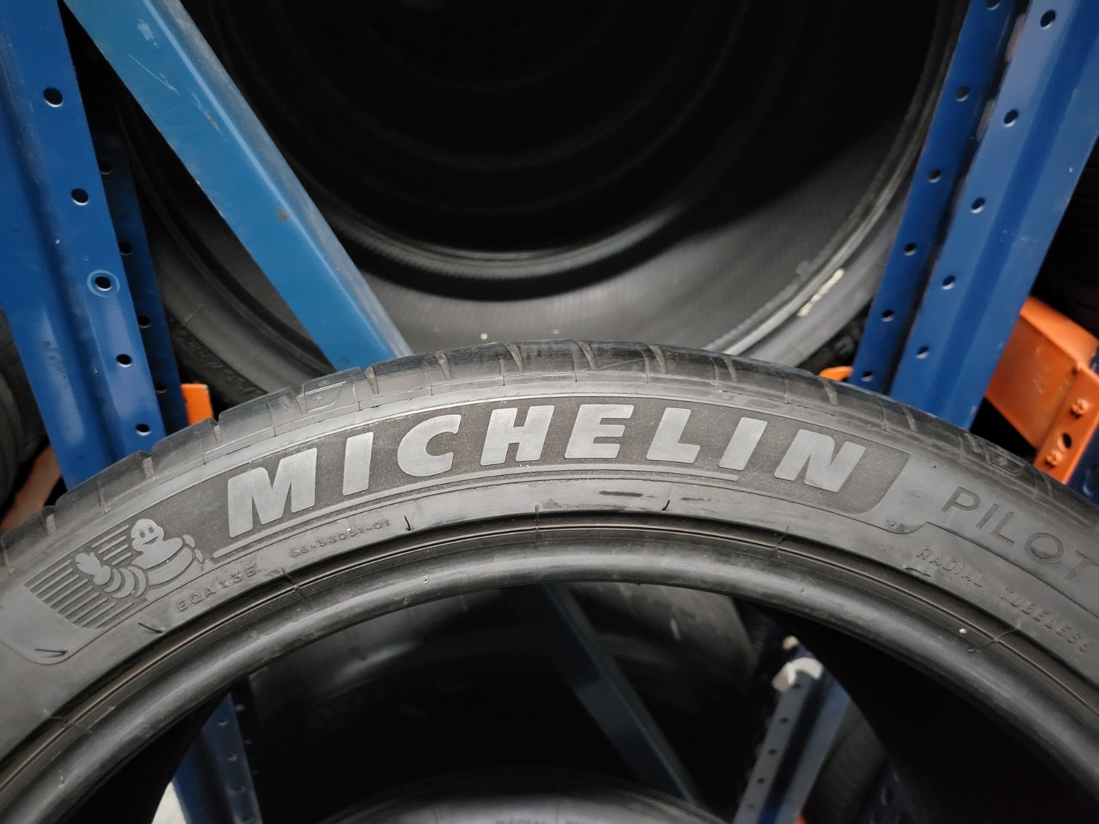 2 SUPER NICE 285/35/20 MICHELIN PILOT SPORT 4 S 285/35ZR20 104Y 7/32 2853520