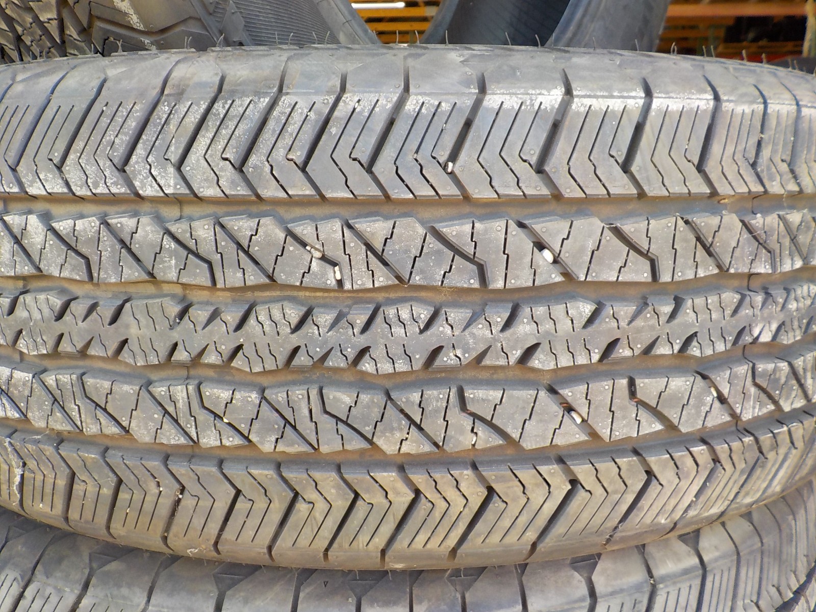 New Take Off Hankook Dynapro AT2 275/60R20 115T Tires DOT 4823 15/32″