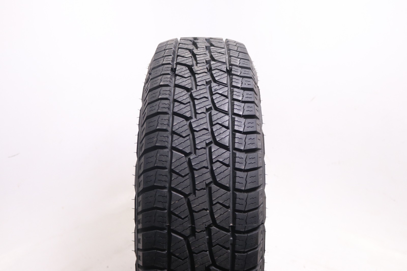 Used 255/75R17 Westlake Radial SL369 A/T – 115T – 12.5/32 No Repairs