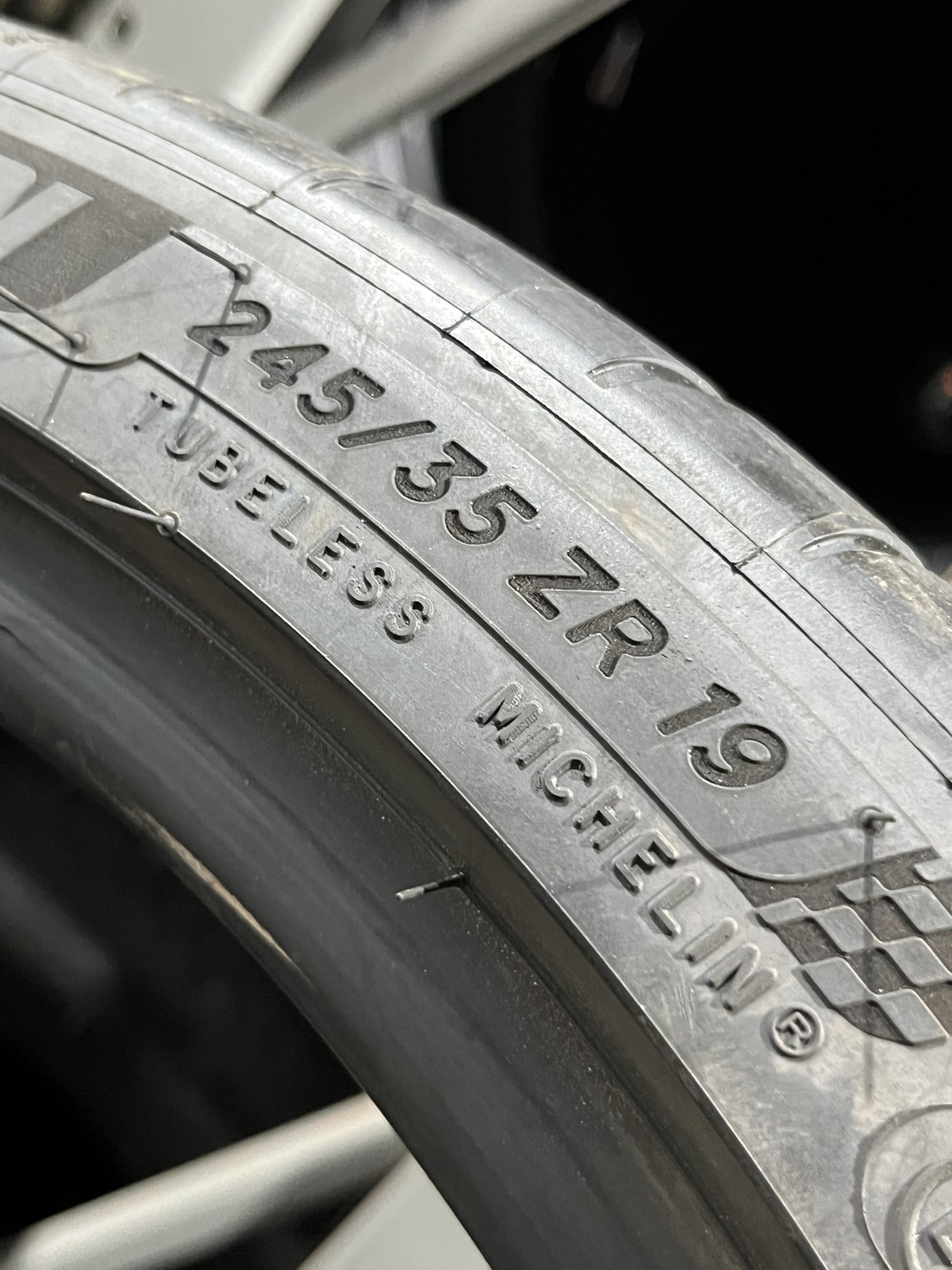 1 Tire Michelin Pilot Sport 4 S ZP TPC 245/35ZR19 93Y DOT.5125 8.5/32