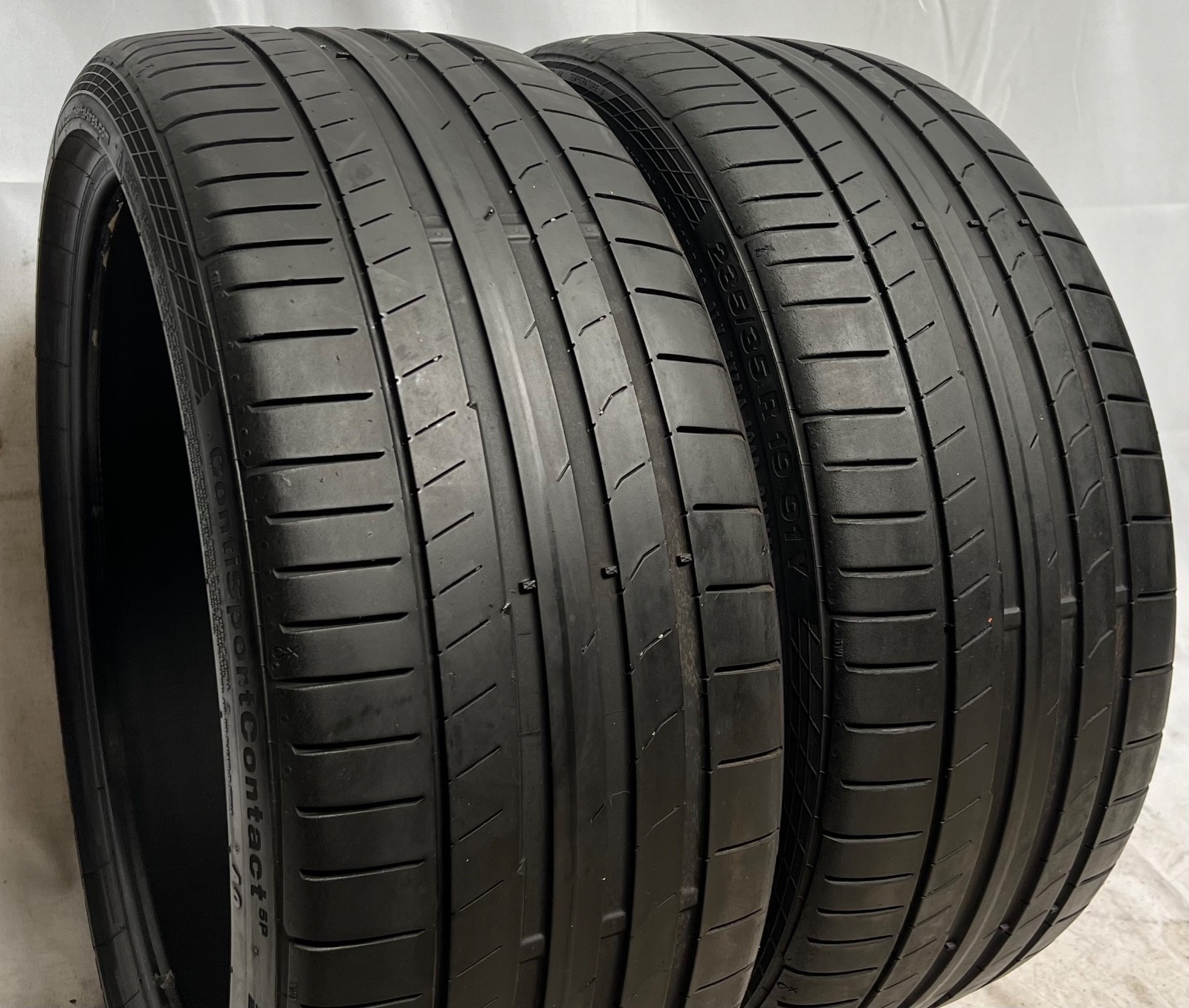 2 – 235/35R19 XL (91Y) Continental ContiSportContact 5P (AO) Audi OEM – 5139