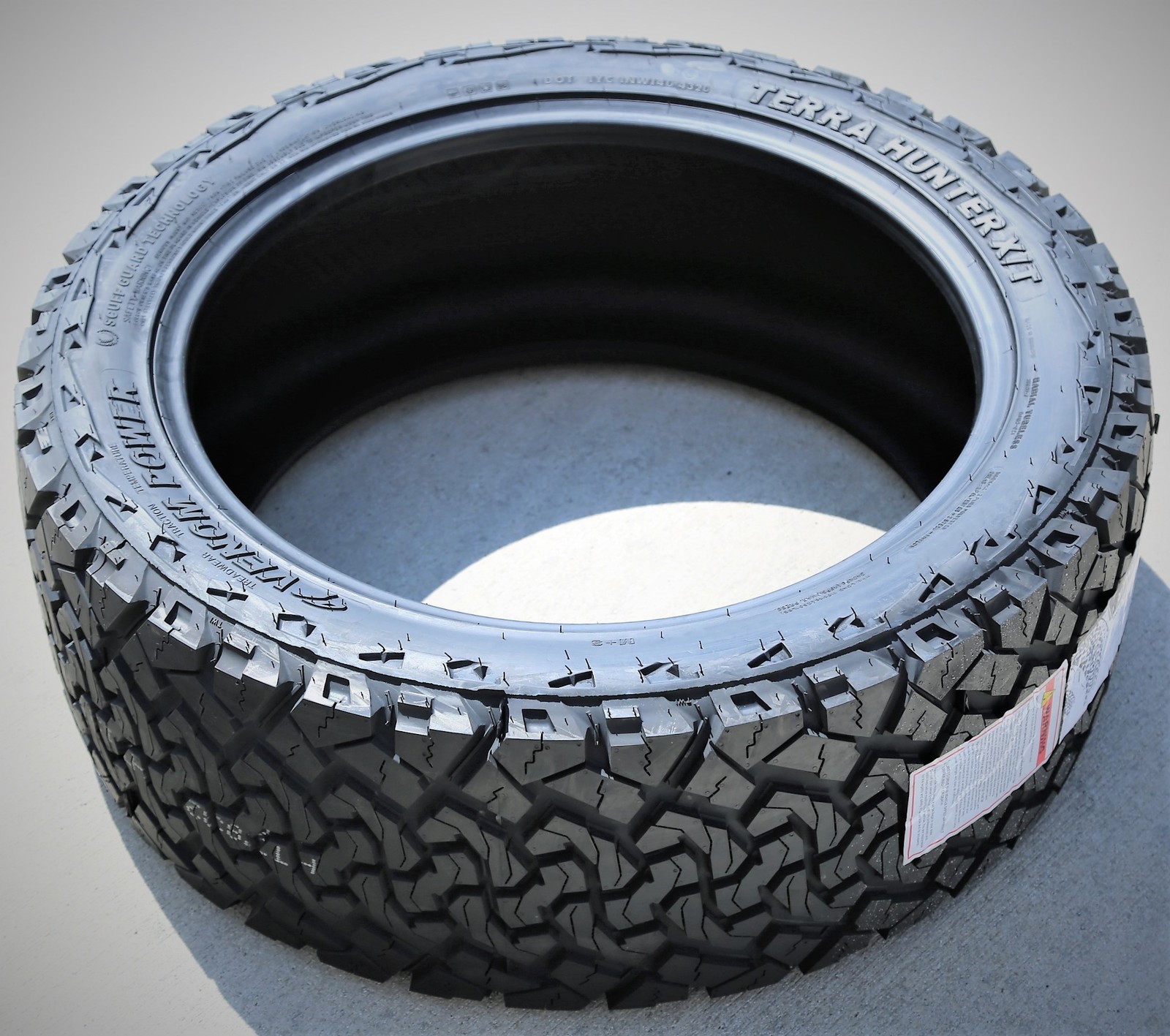 Tire Venom Power Terra Hunter X/T 305/30R26 109V XL XT Extreme Terrain