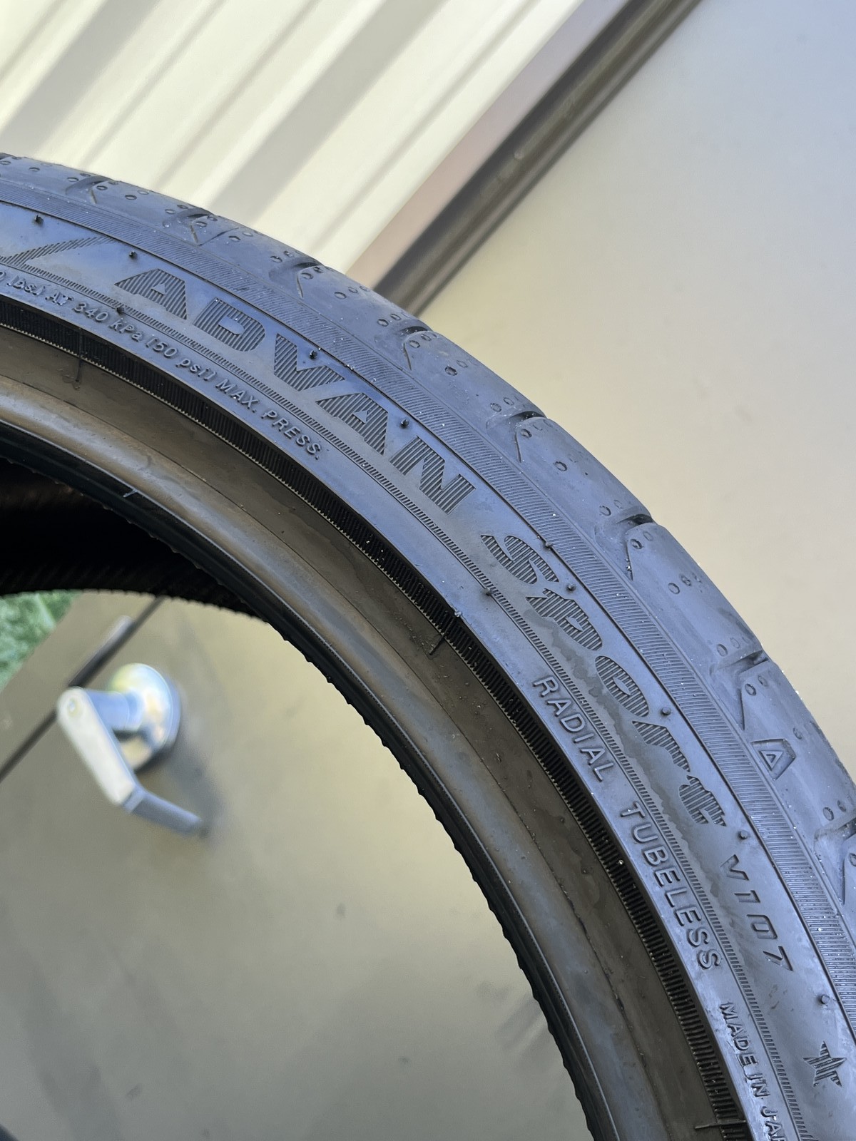1 Tire Yokohama Advan Sport V107 ★ BMW 285/30ZR20 99Y DOT.1625 8/32 NO Patch