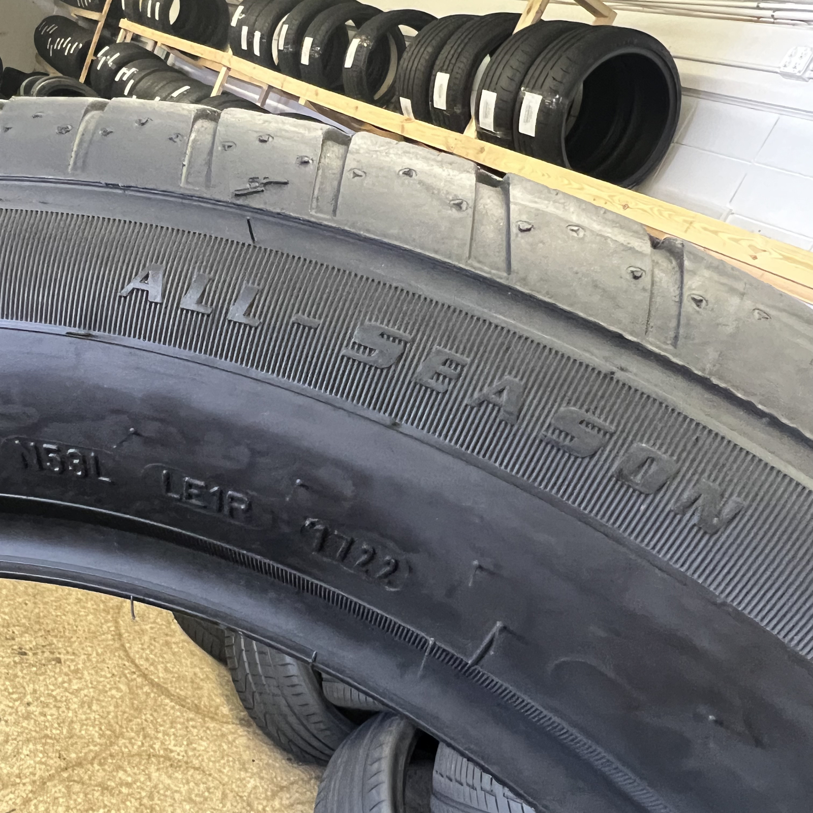 1 (One)Tire LikeNEW Goodyear Eagle Sport All Season AO 235/55R18 100 H