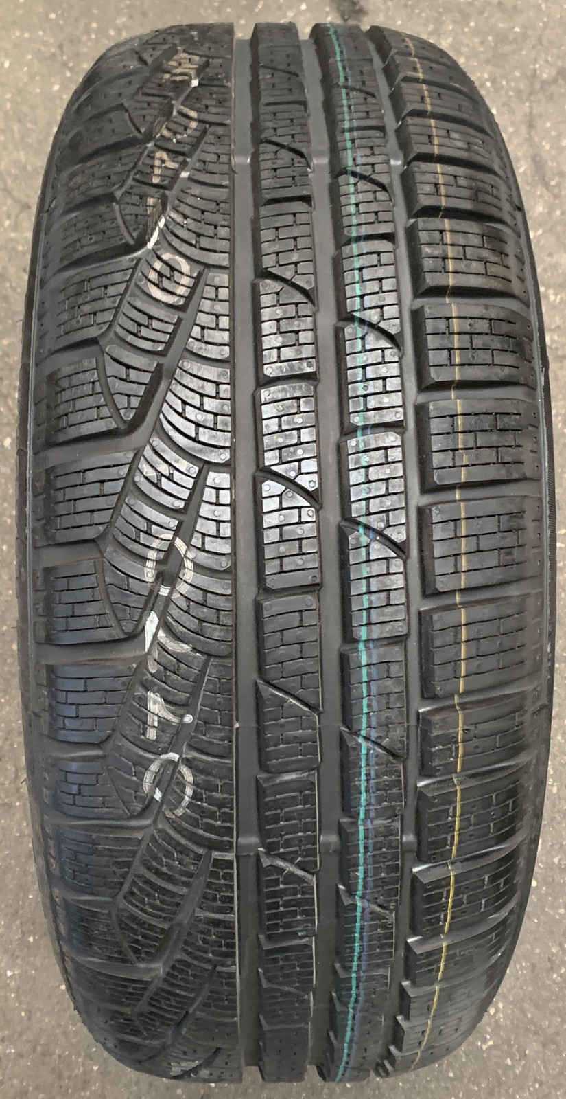 1 Winter Tire 225/50 R17 94H Pirelli Sottozero Winter 210 Series 2 * RSC M+S