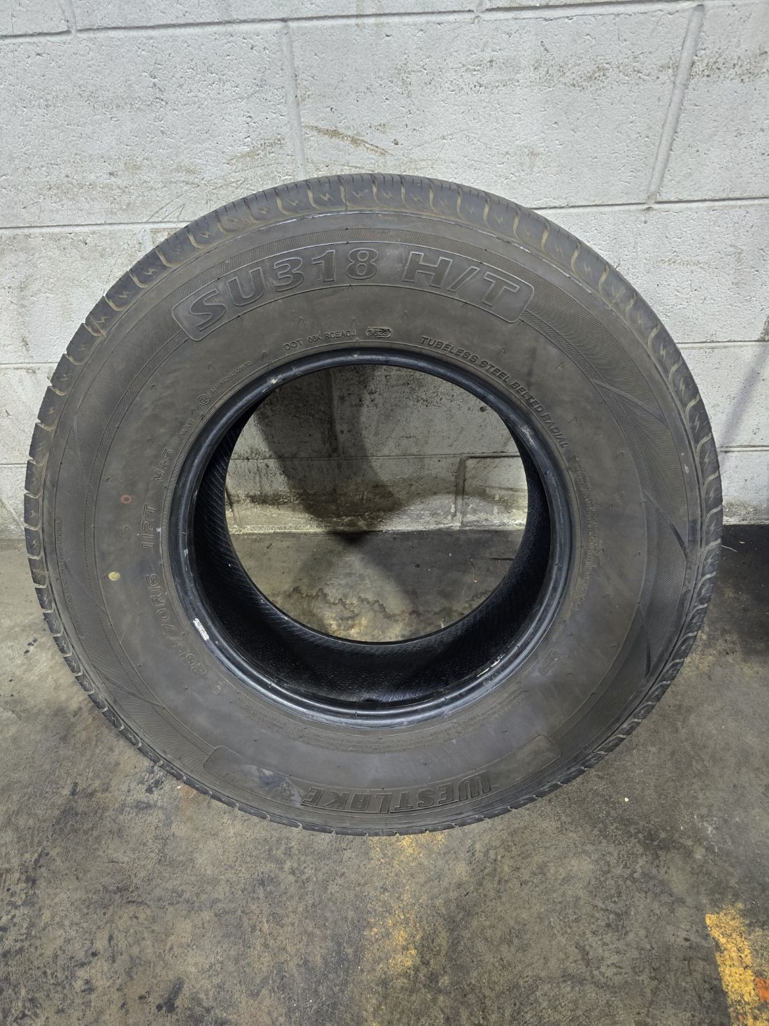 1x P265/70R16 West Lake SU 318 H/T 9/32 112 T Used Tire 2657016