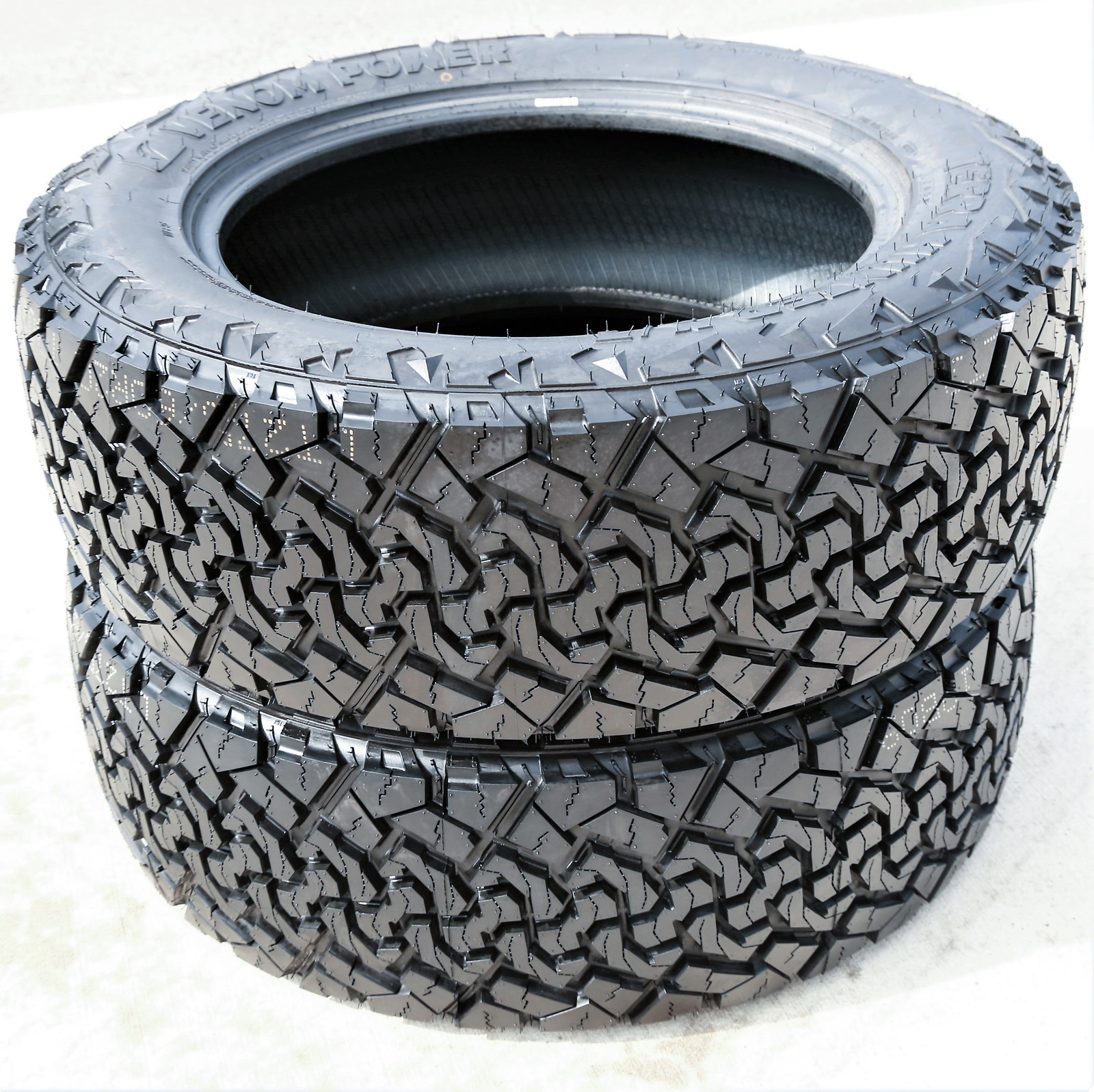 Venom Power Terra Hunter X/T 275/60R20 115T XT Extreme TerrainAll Terrain Tire