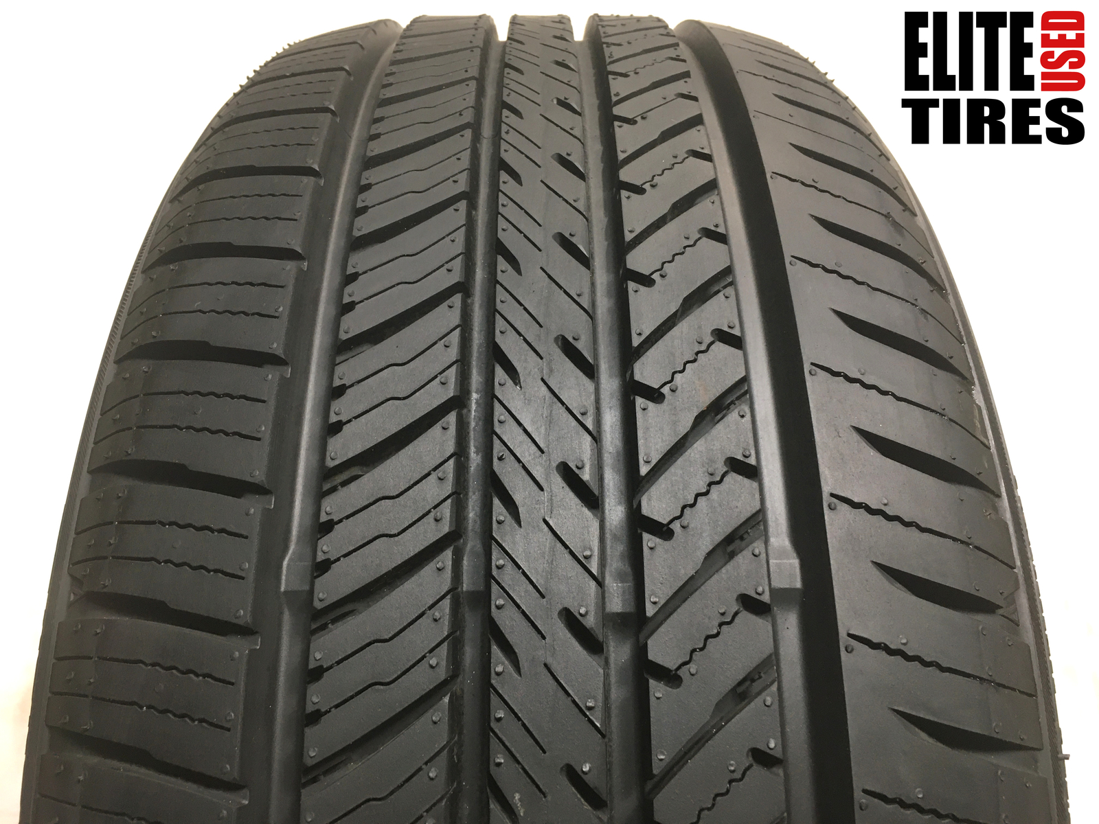 [1] Yokohama YK-GTX All Season P225/40R19 225 40 19 Tire – Driven Once