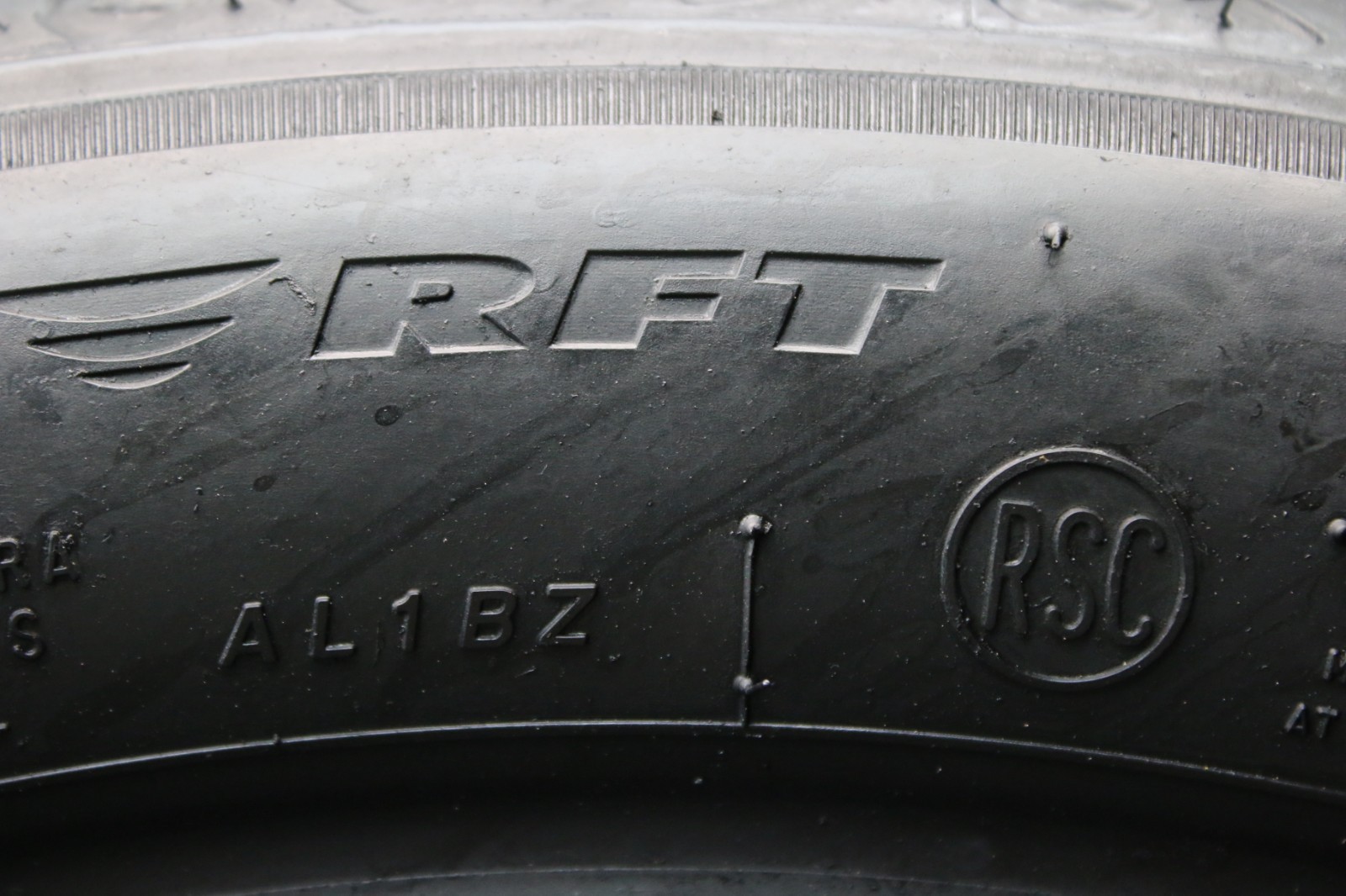 4 Used Bridgestone Alenza 001 ★ RFT RSC 275/40R20 275/40/20 2754020 106W