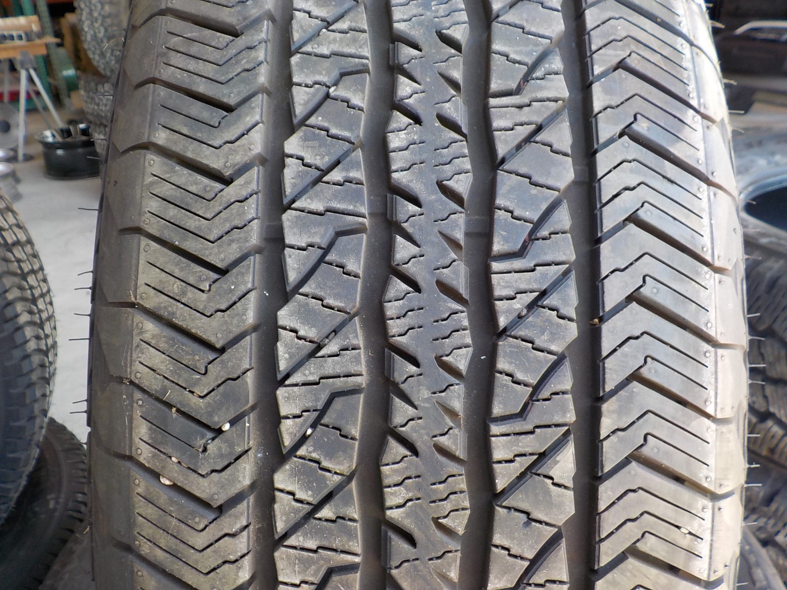 New Take Off Hankook Dynapro AT2 275/60R20 115T Tires DOT 4823 15/32″