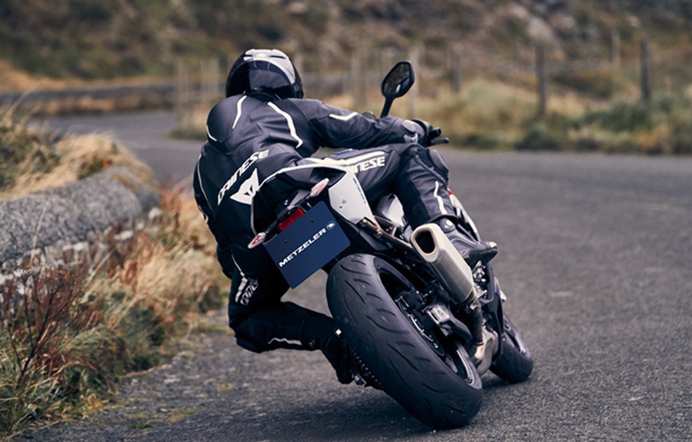 Metzeler Sportec M9 RR 200/55ZR-17 78W Rear Radial Motorcycle