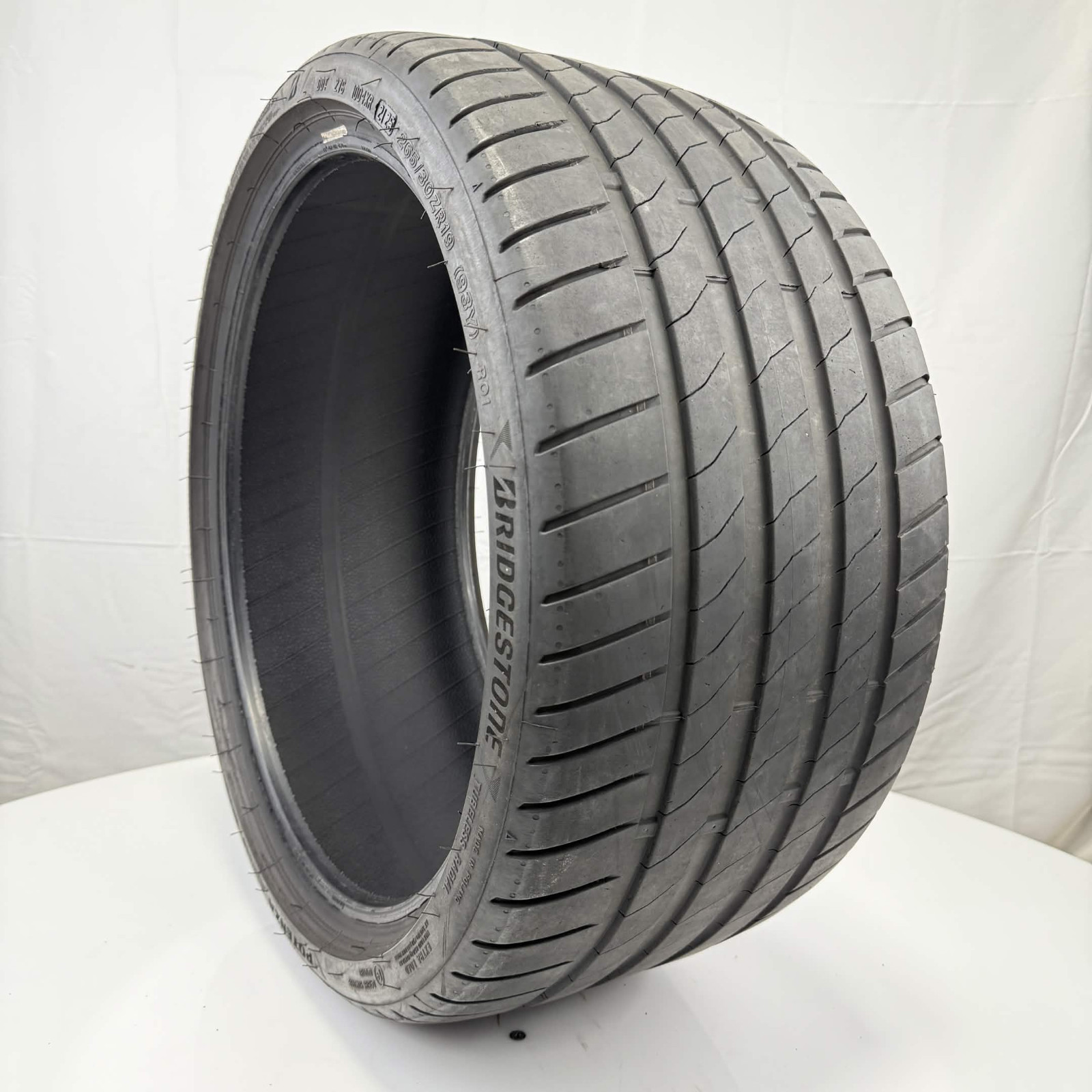 Used 265/30ZR19 Bridgestone Potenza Sport R01 Enliten 93Y 6/32 (DOT 25)