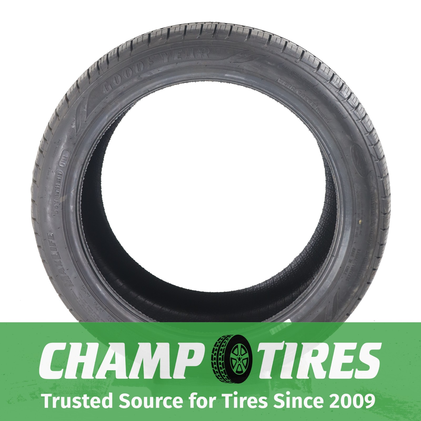 P215/45R17 Goodyear New Assurance MaxLife 87 V New 11/32nds