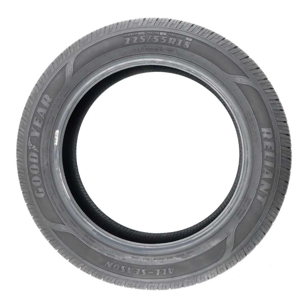 Set of (4) Used 225/55R18 Goodyear Reliant All-season 98V – 8.5-9.5/32