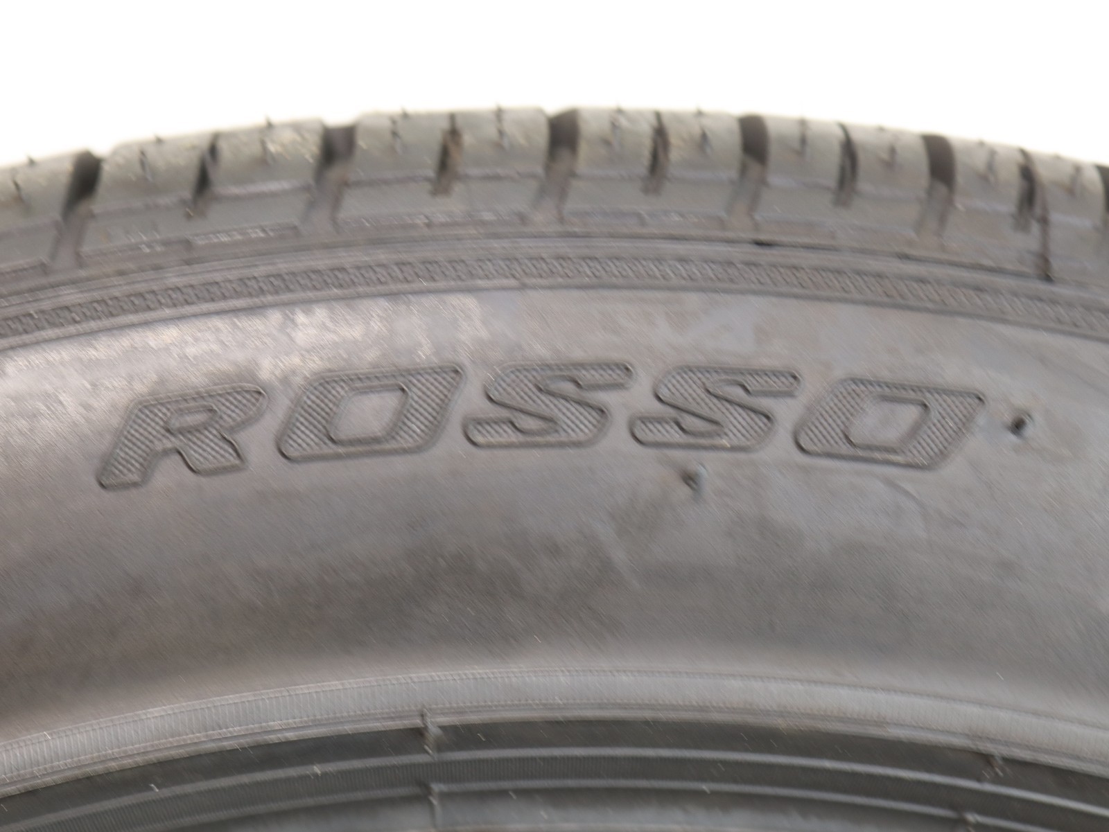 New Old Stock 275/45ZR19 Pirelli Pzero Rosso 108Y Porsche N1 DOT 4119 1J125