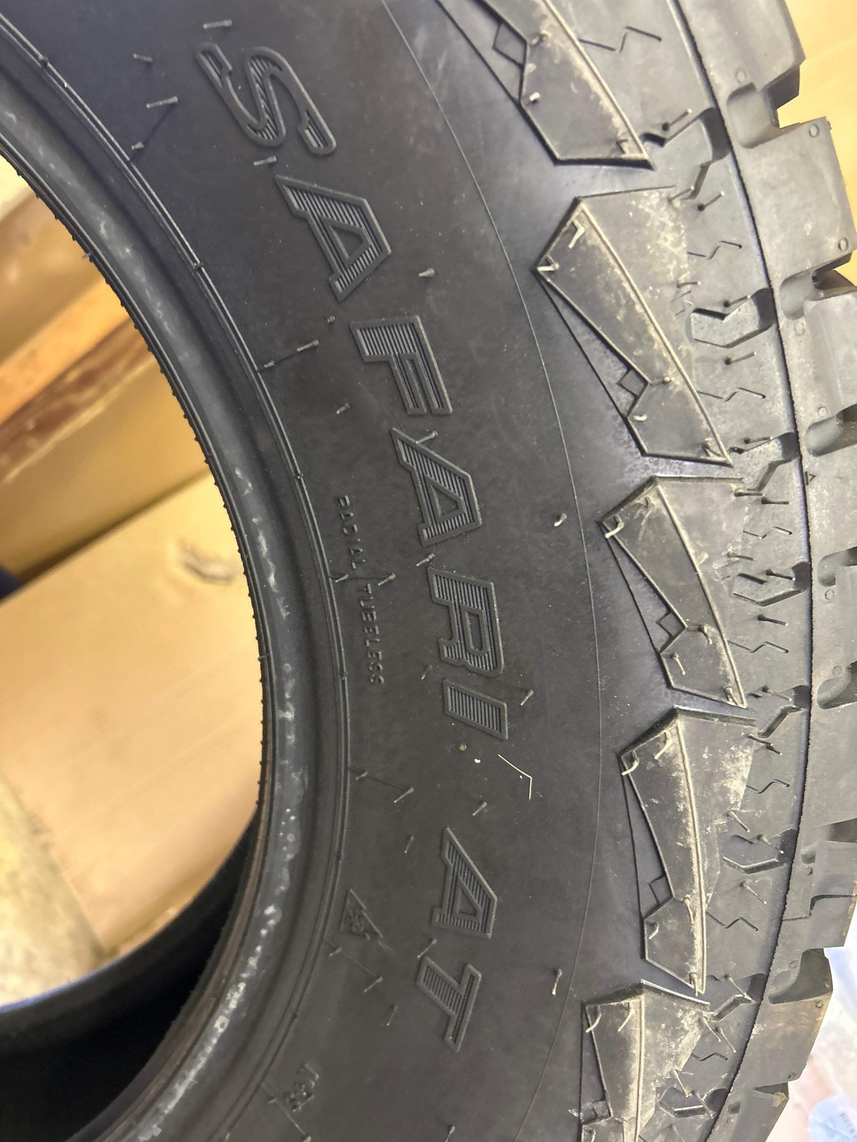 KELLY SAFARI AT BSW LT 265 70 18 124/121S 10PLY MUD TIRE 357080343