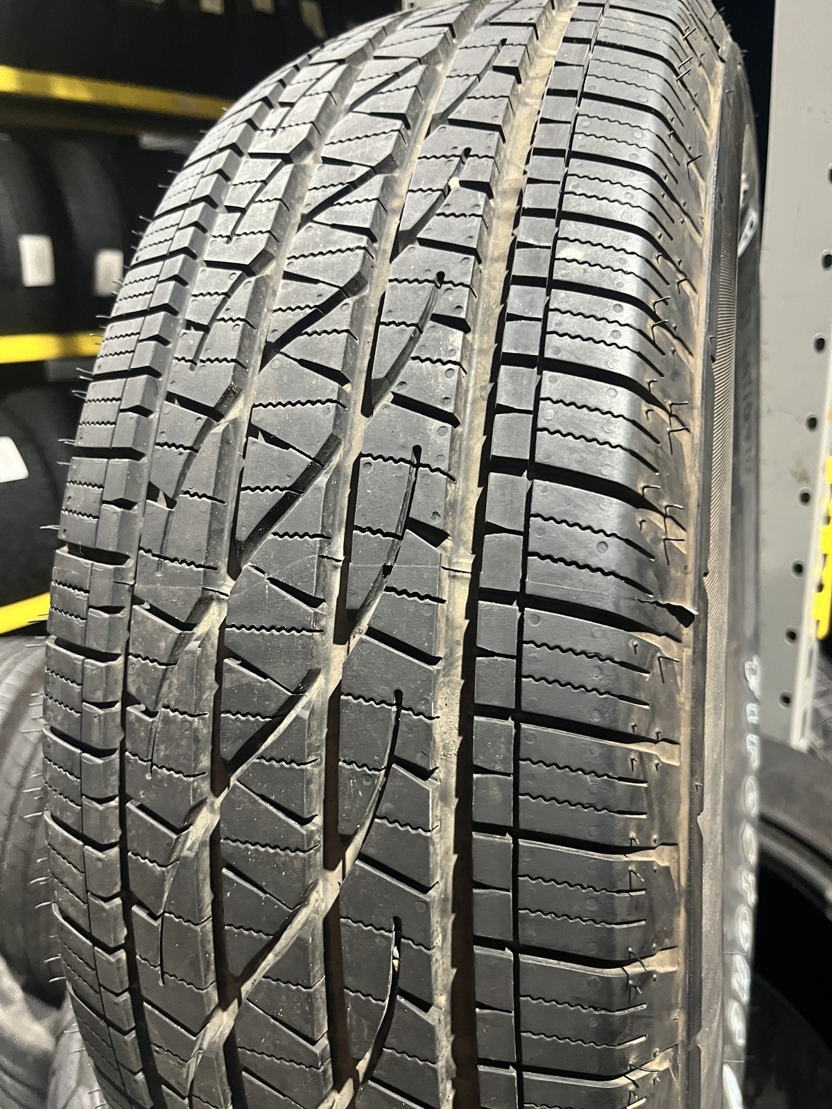 1 Tire Firestone Destination LE3 255/70R17 112T DOT.5225 9.75/32 NO Patch