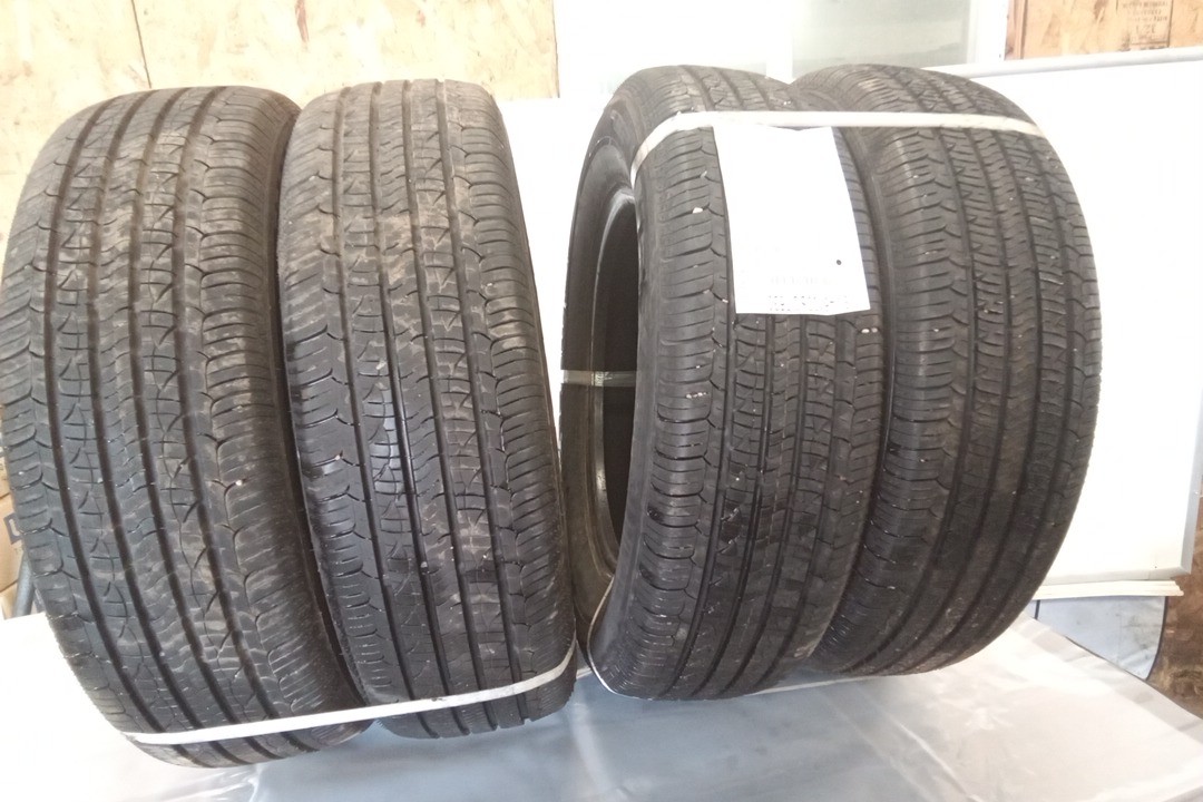 Set of 4 Used P205/70R16 NEXEN NPRIAZ AH6 Tires w/ 10/32 Tread