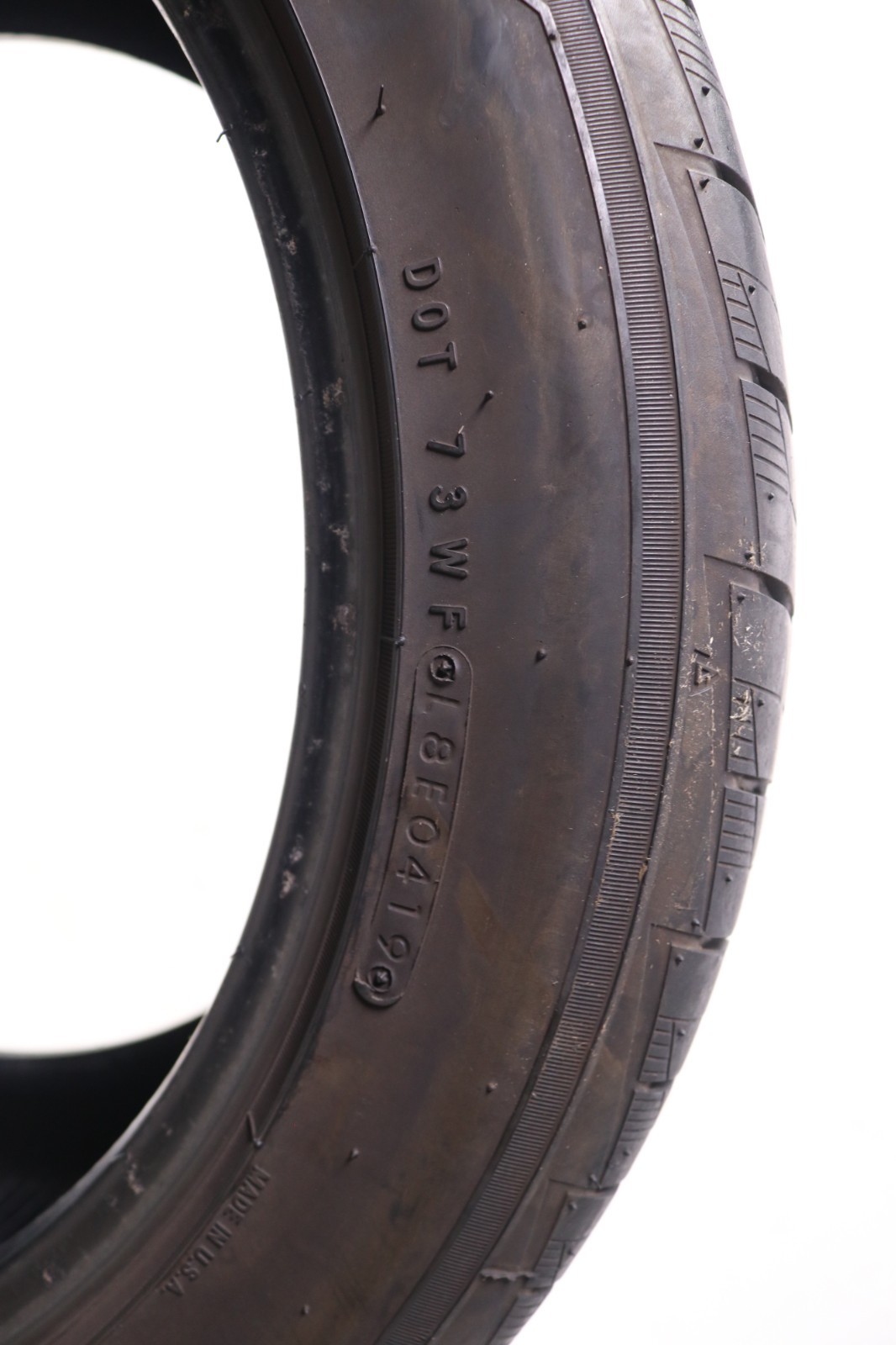 Used 255/45ZR18 Nitto Motivo – 103W – 8/32