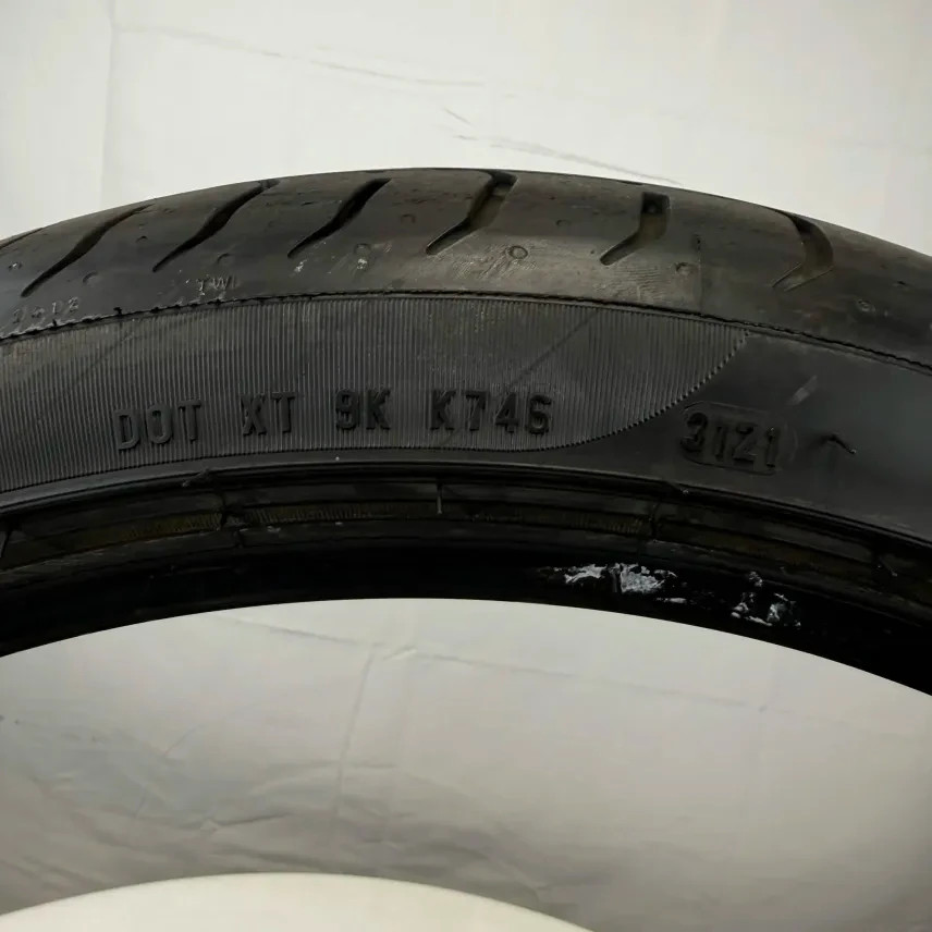 Used 235/35ZR20 Pirelli P Zero 88Y 10/32 (DOT 21)
