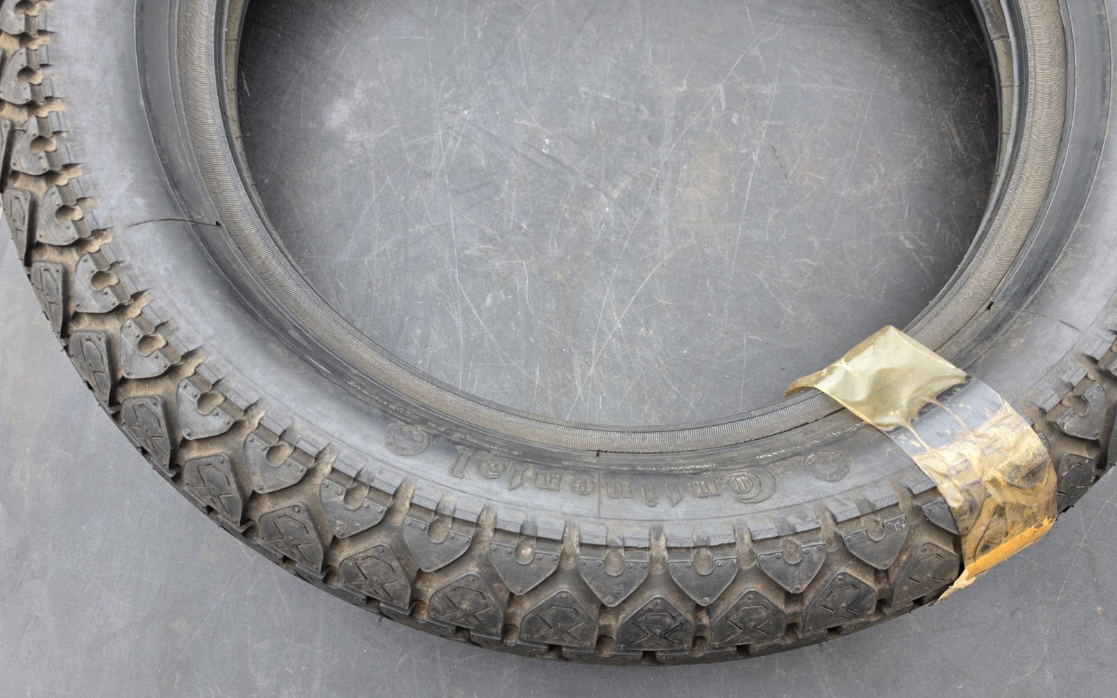 NOS Vintage Continental Twin K112 Rear Tire 4.25/85H18 New old stock