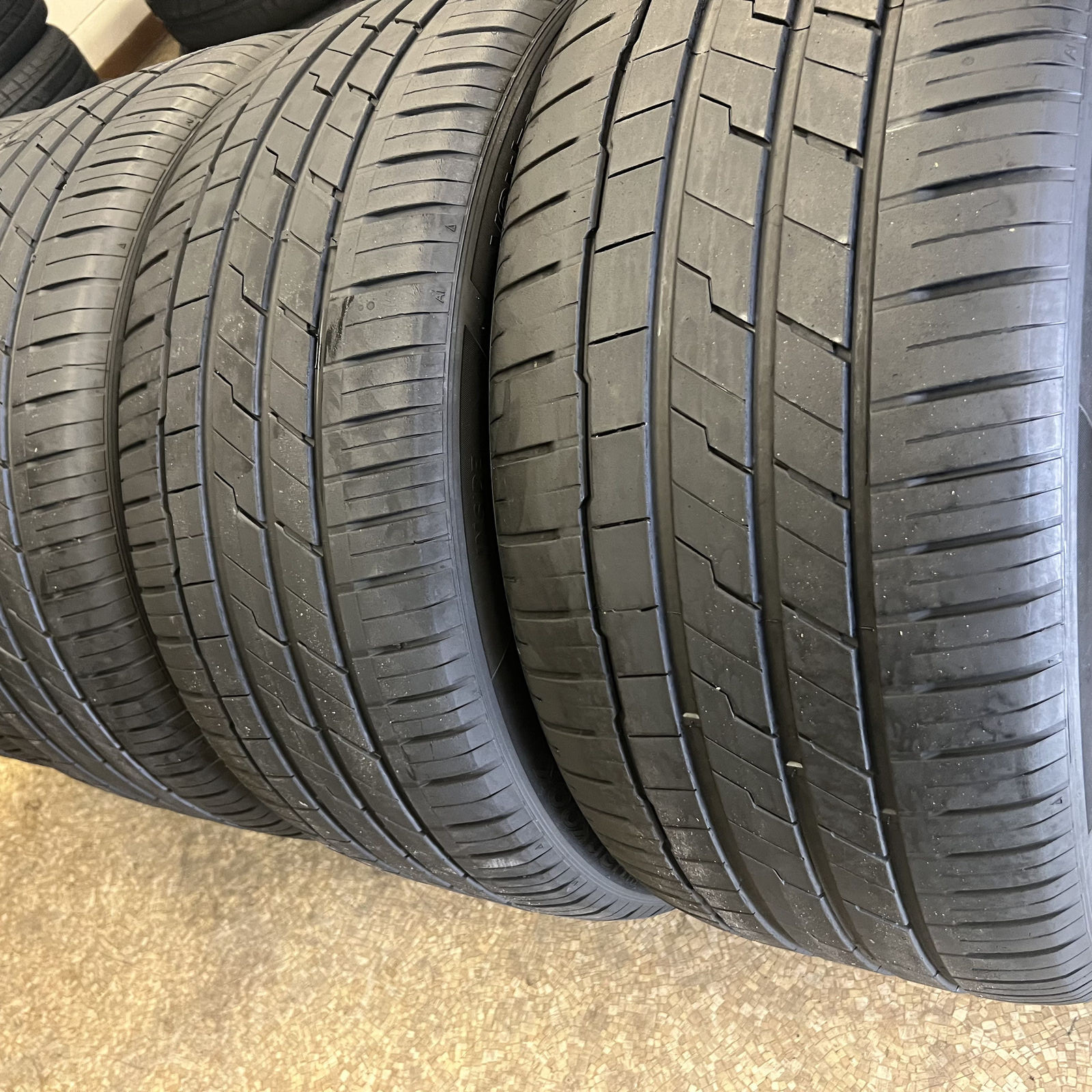 Set Of 4 Tires LikeNew Hankook Ventus S1 Evo3 SUV HRS BMW 275/40R21 & 315/35R21