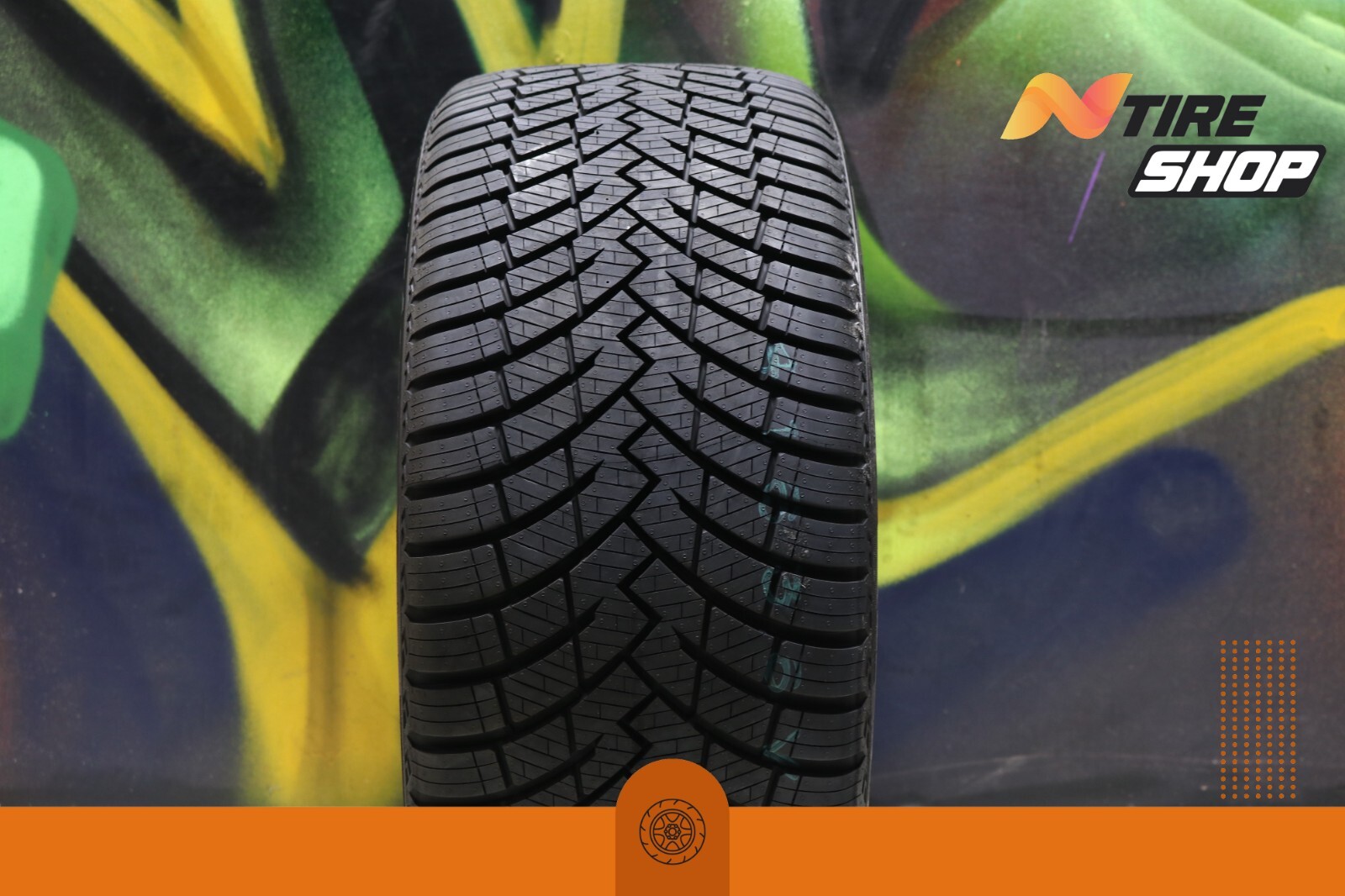 Set of 4 New 245/40R18 Pirelli Cinturato WeatherActive – 97Y – 11/32
